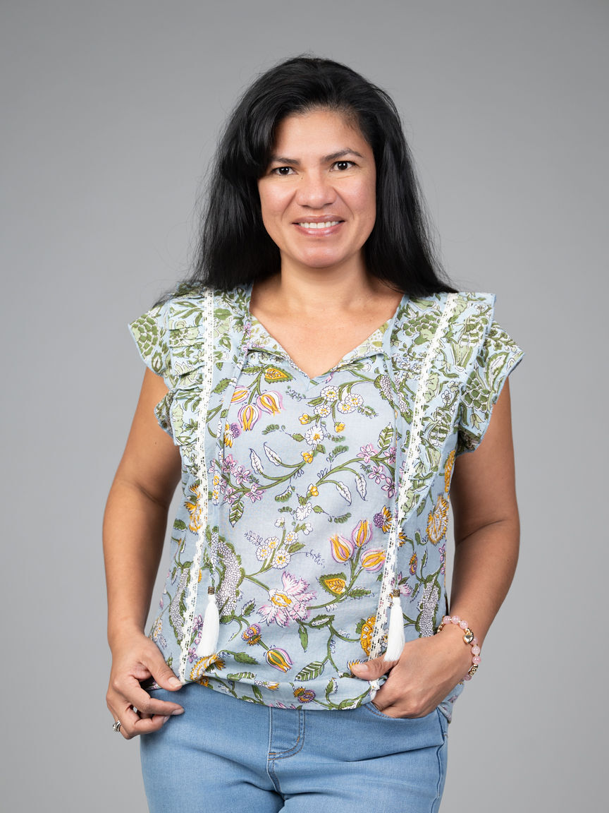Sleeveless Mixed Print Blouse
