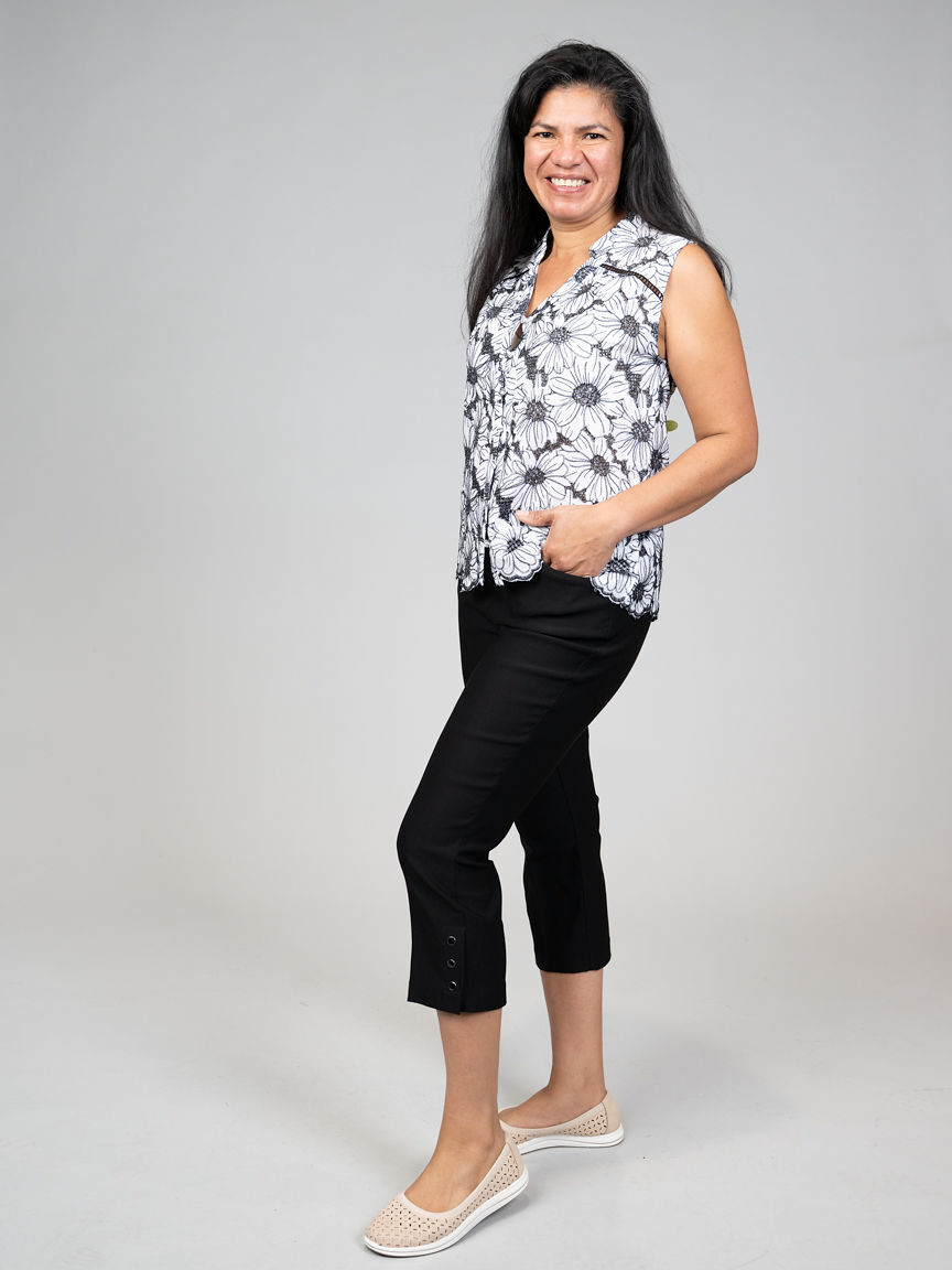 Pull-On Flatten It Capris