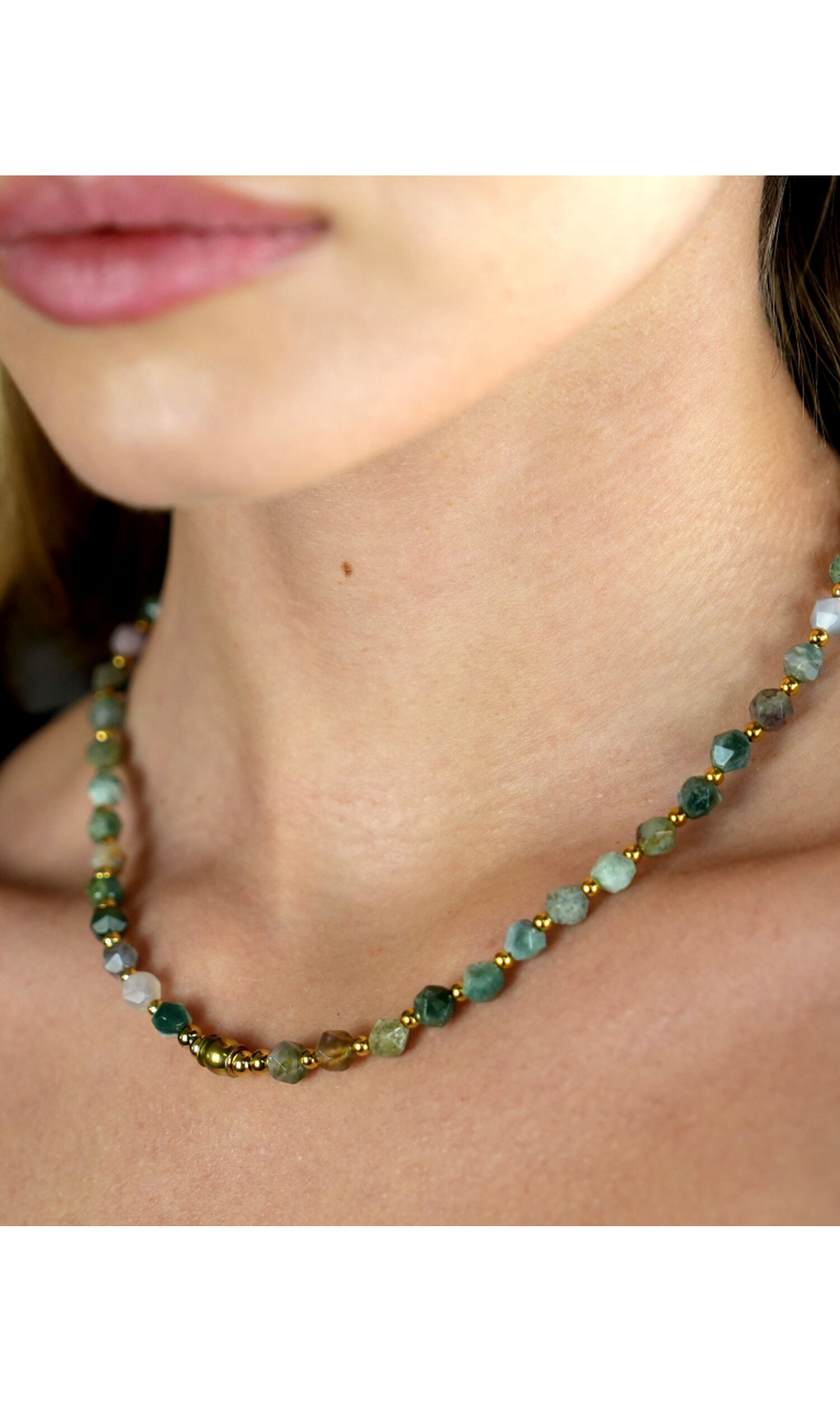 JULIETA India Agate Stones & Gold Necklace Image 5