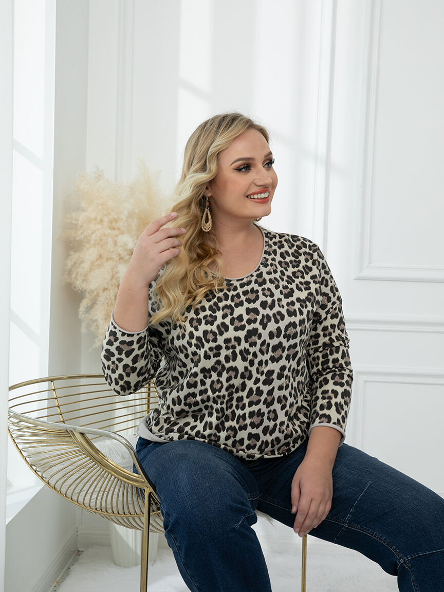 3/4 Sleeve Leopard Print Sweater