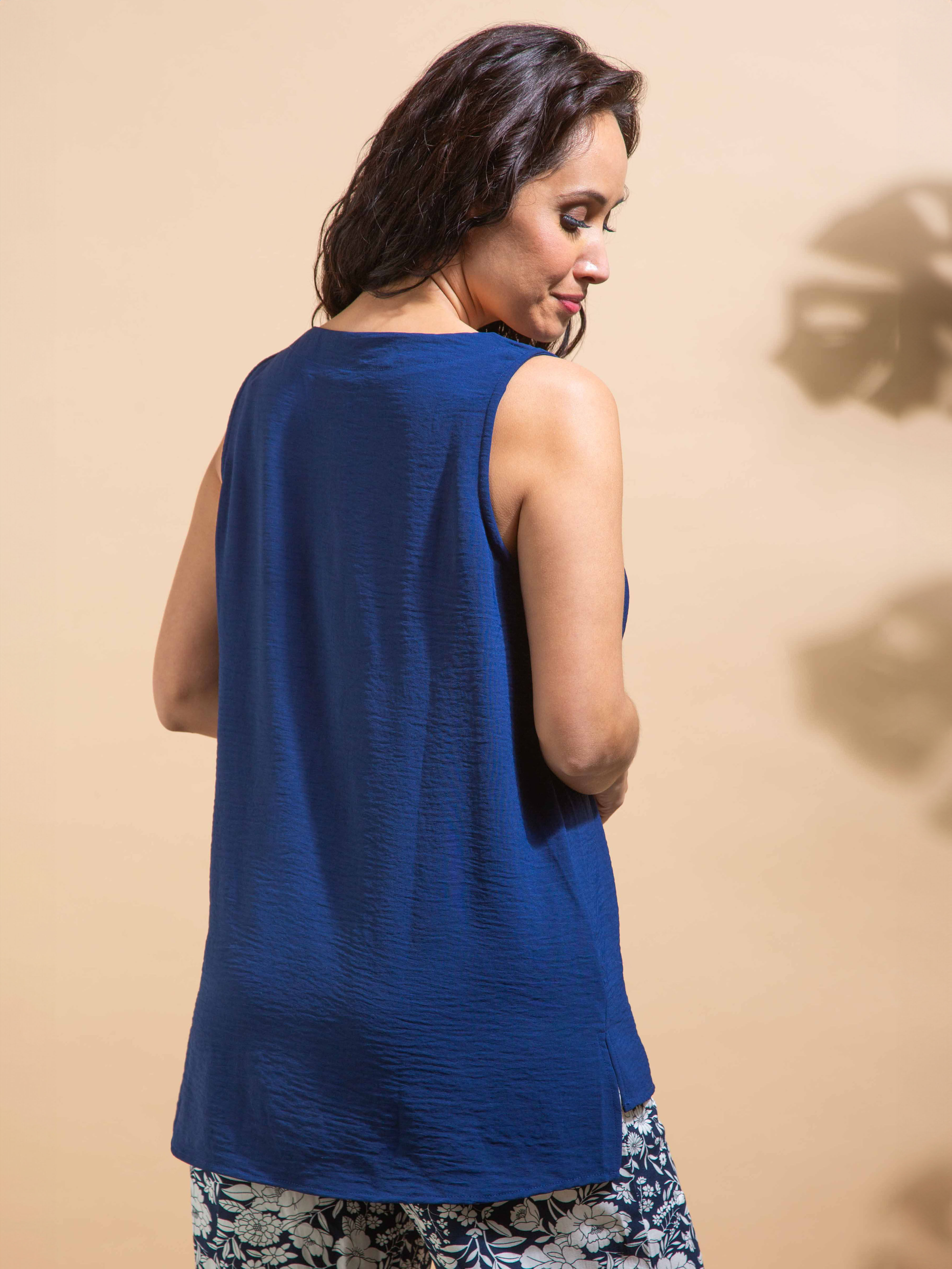 Sleeveless V-Neck Top Image 4