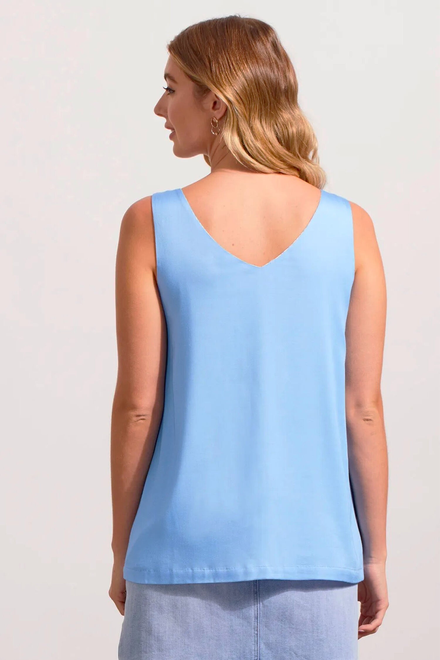 Reversible V-Neck Tank Top Image 3