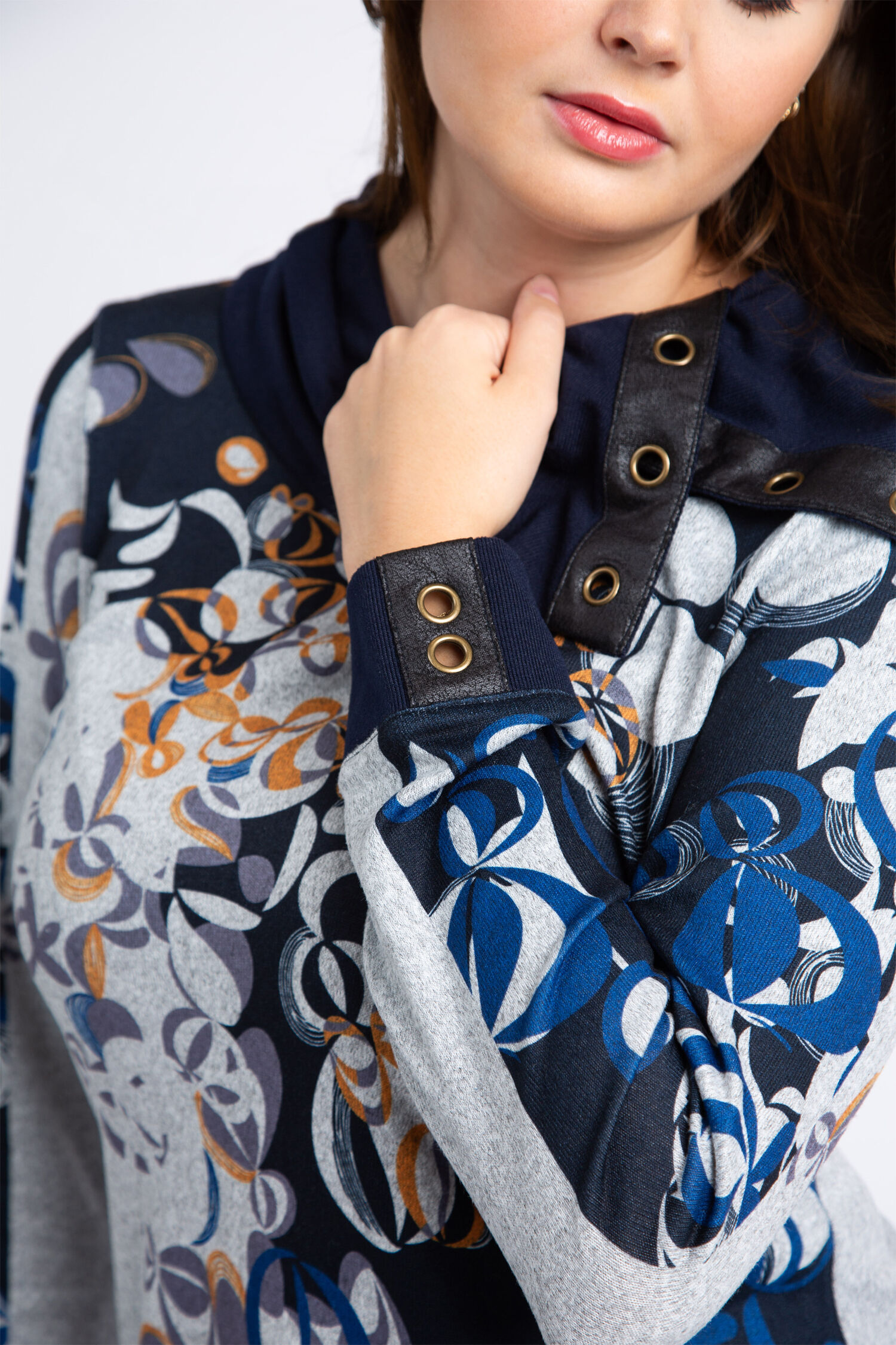 Long Sleeve Cowl Neck w/ Grommets  Image 5