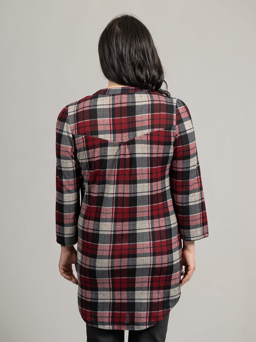 &frac34; Sleeve Plaid Blouse