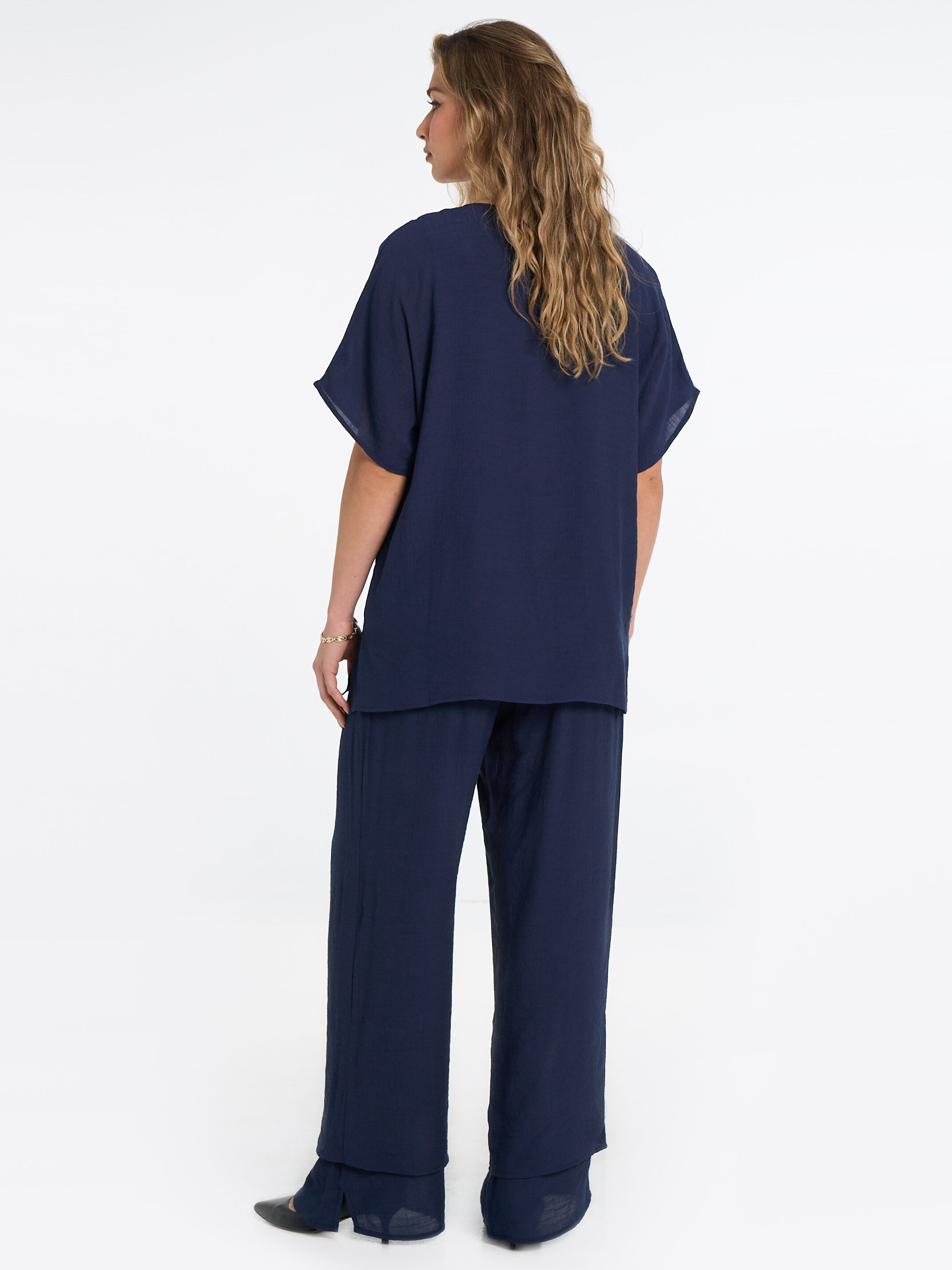 Wide Leg Flowy Pant Image 3