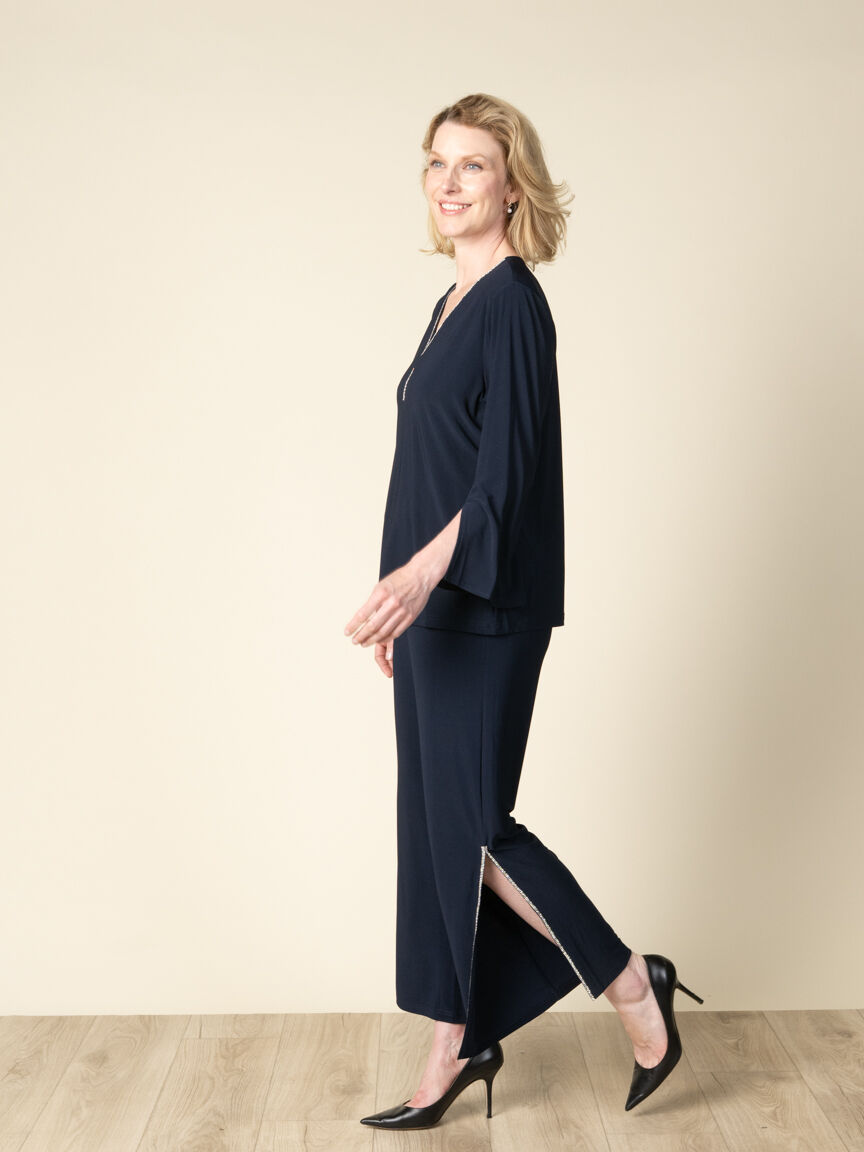 3/4 Sleeve V-Neck Top