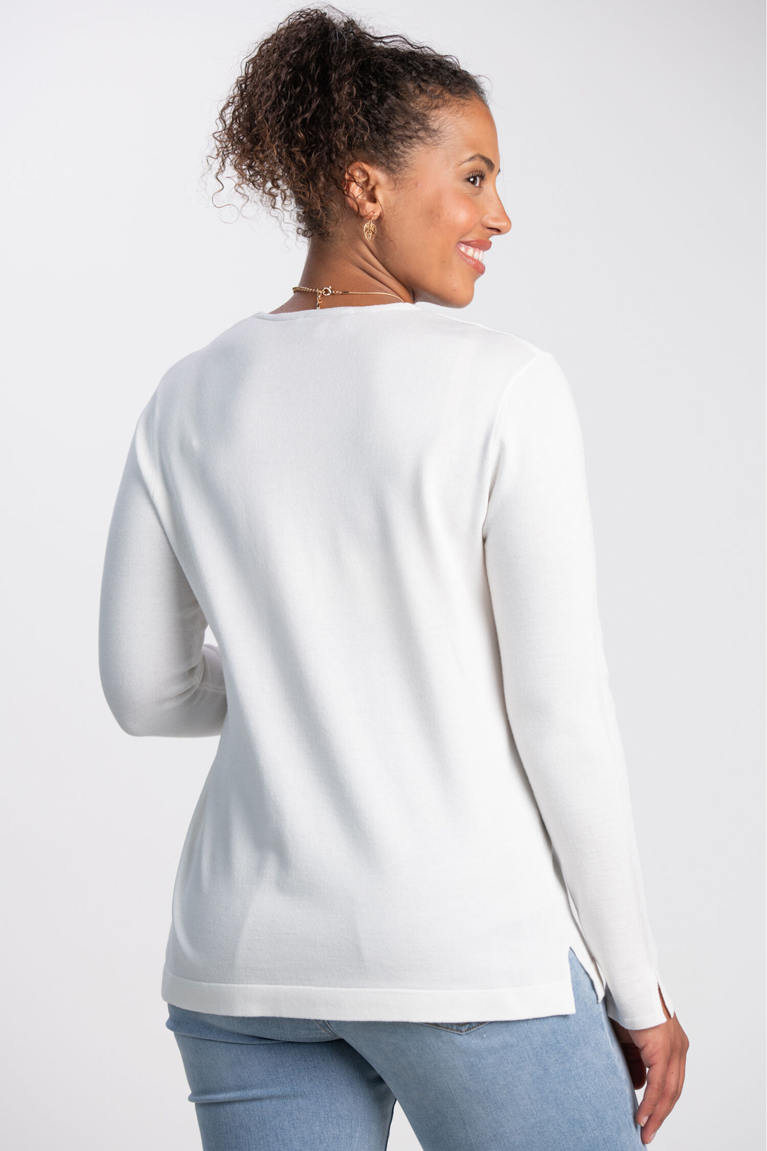 Long Sleeve V-Neck Knit Top Image 2