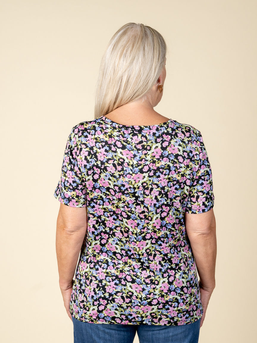 Short Sleeve V-Neck Crinkle Top