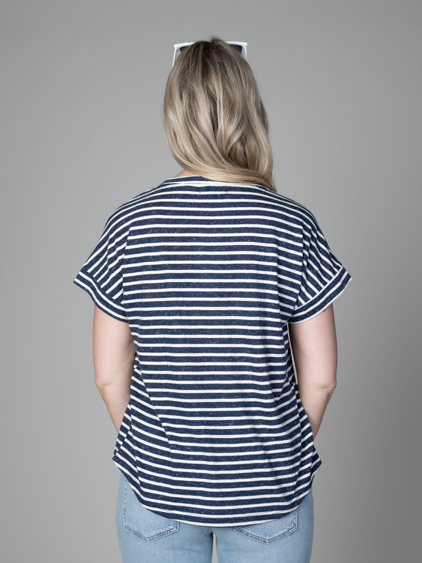 Short Sleeve Crew Top With  Aplique 