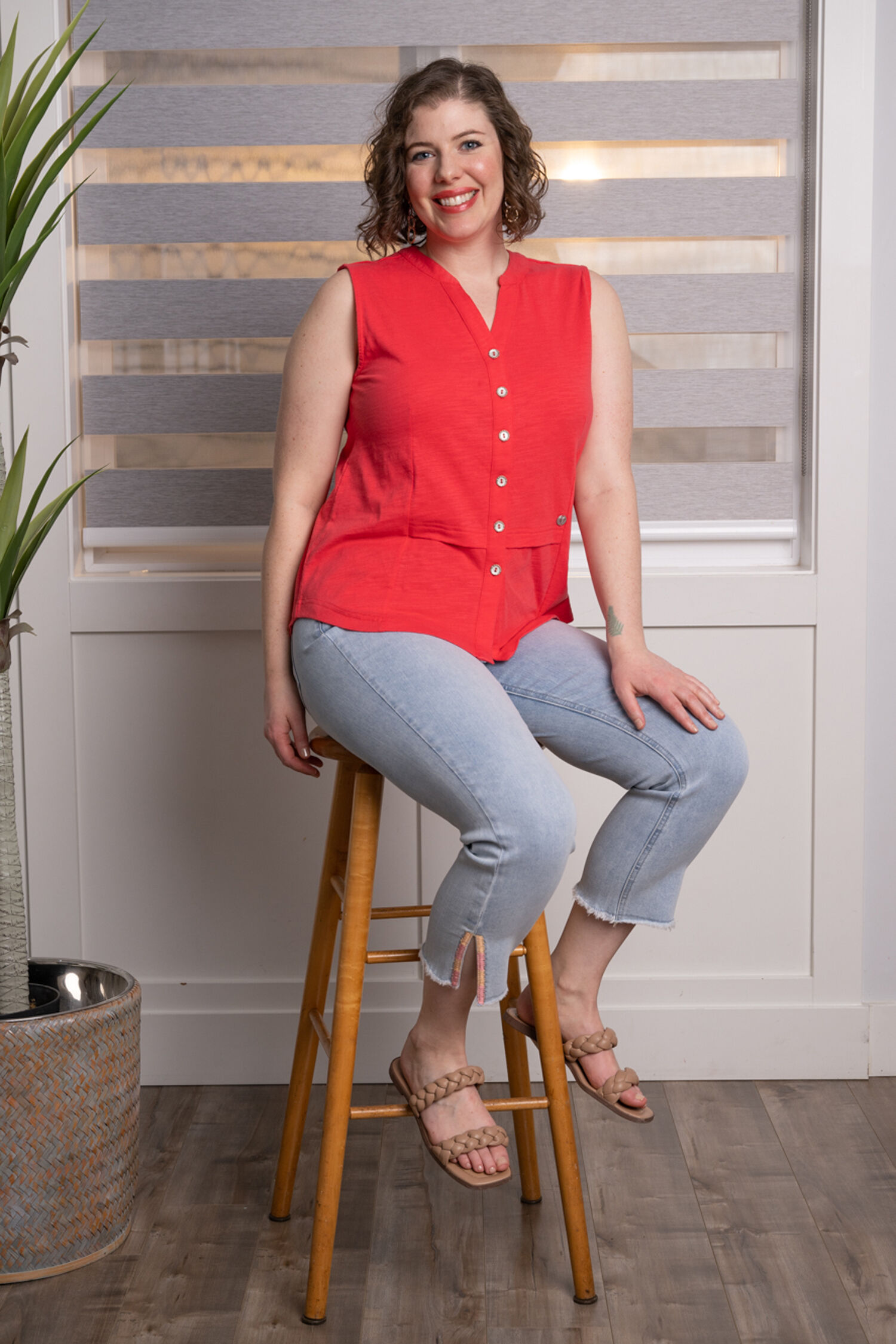 Button Front Sleeveless Top Image 3