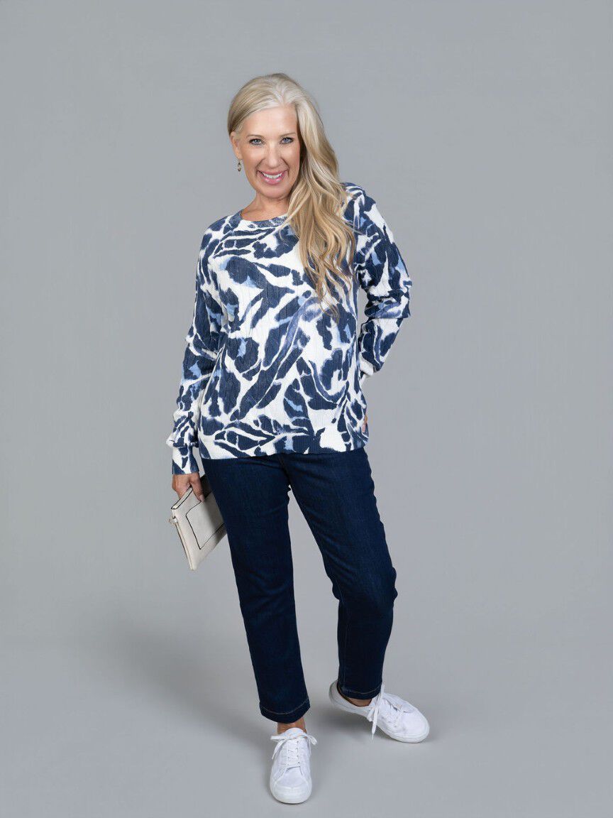 Lightweight Cable Knit Sweater Image 5