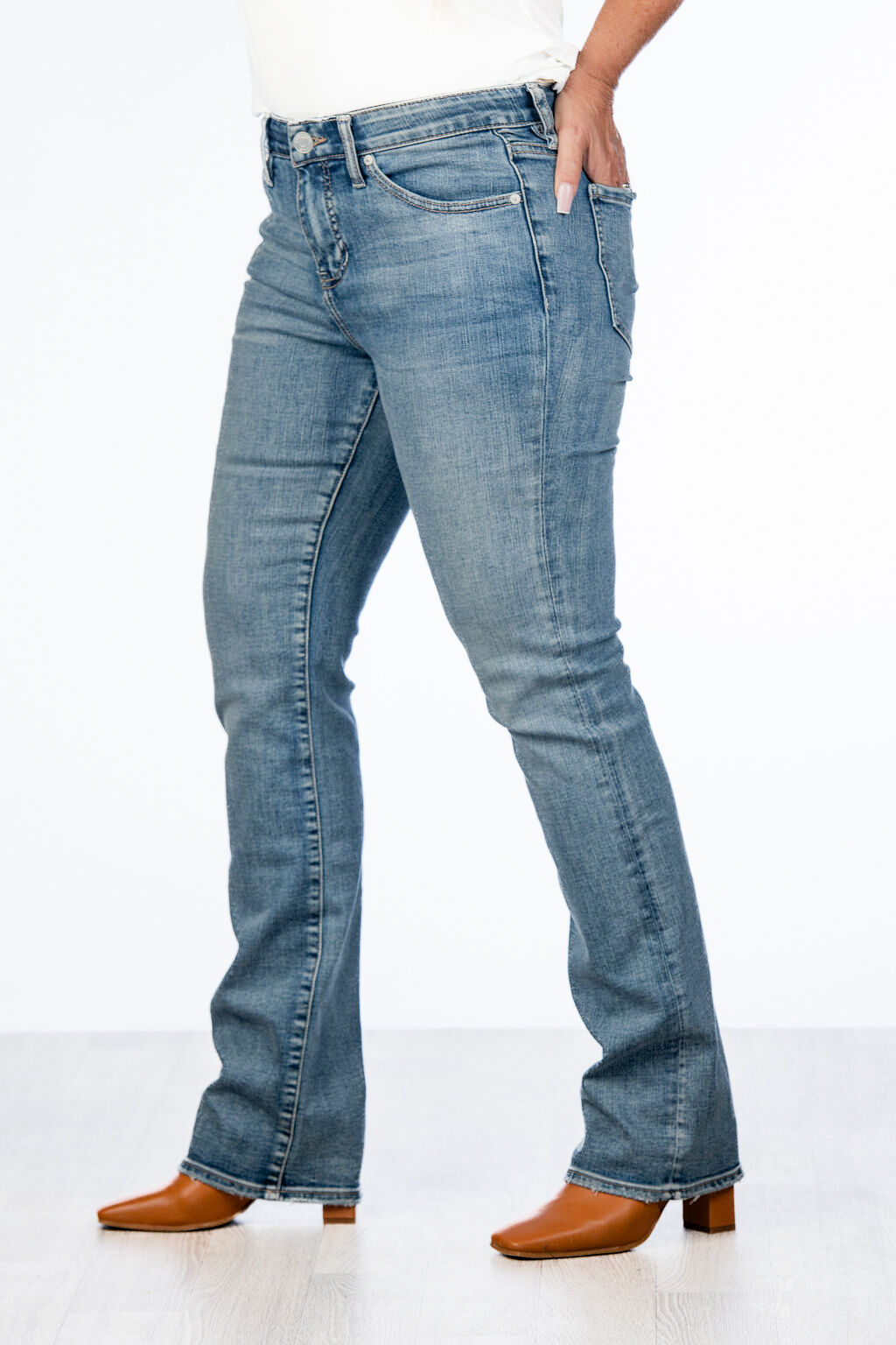 Eloise Bootcut Jag Jeans Image 3