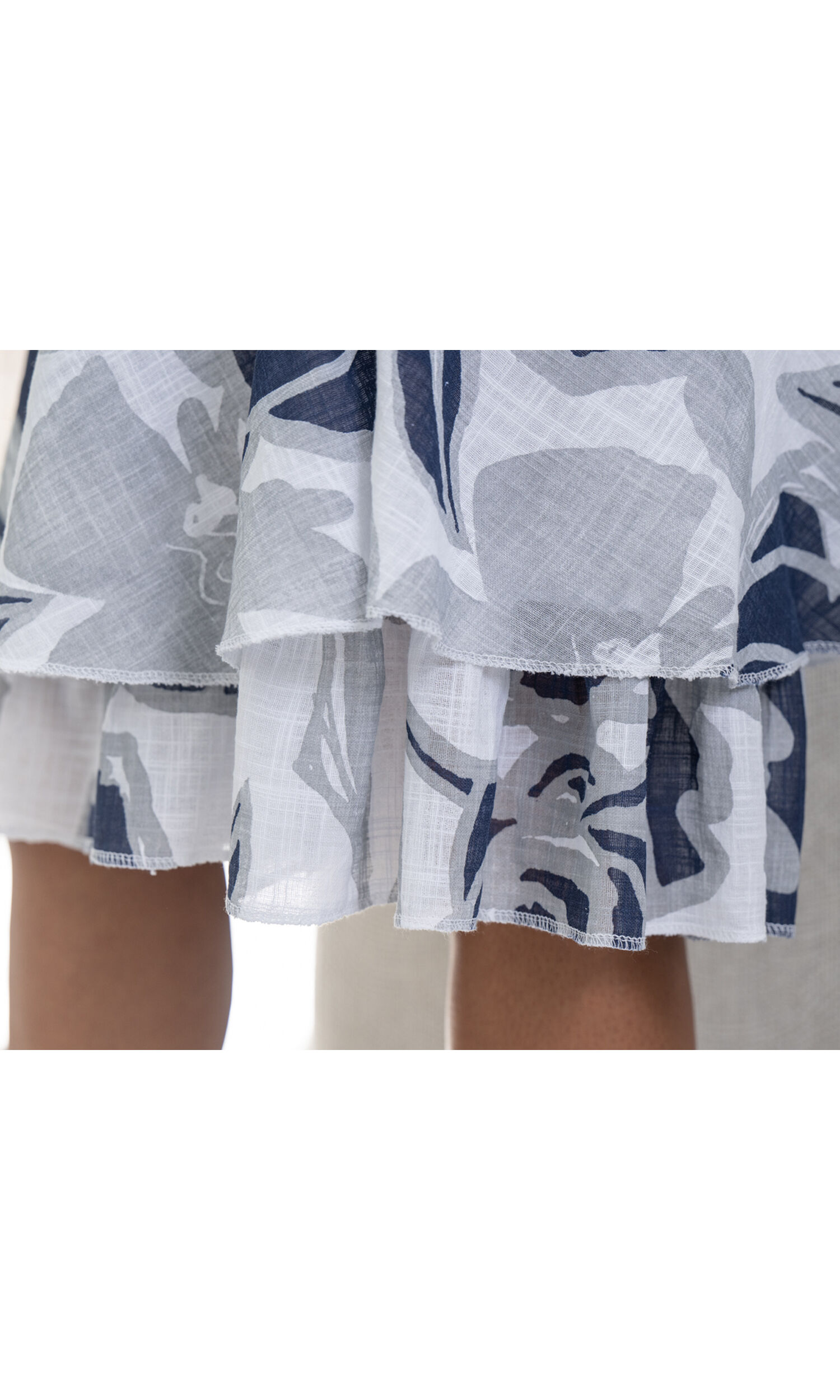 Sleeveless Layered Hem Midi Dress Image 3