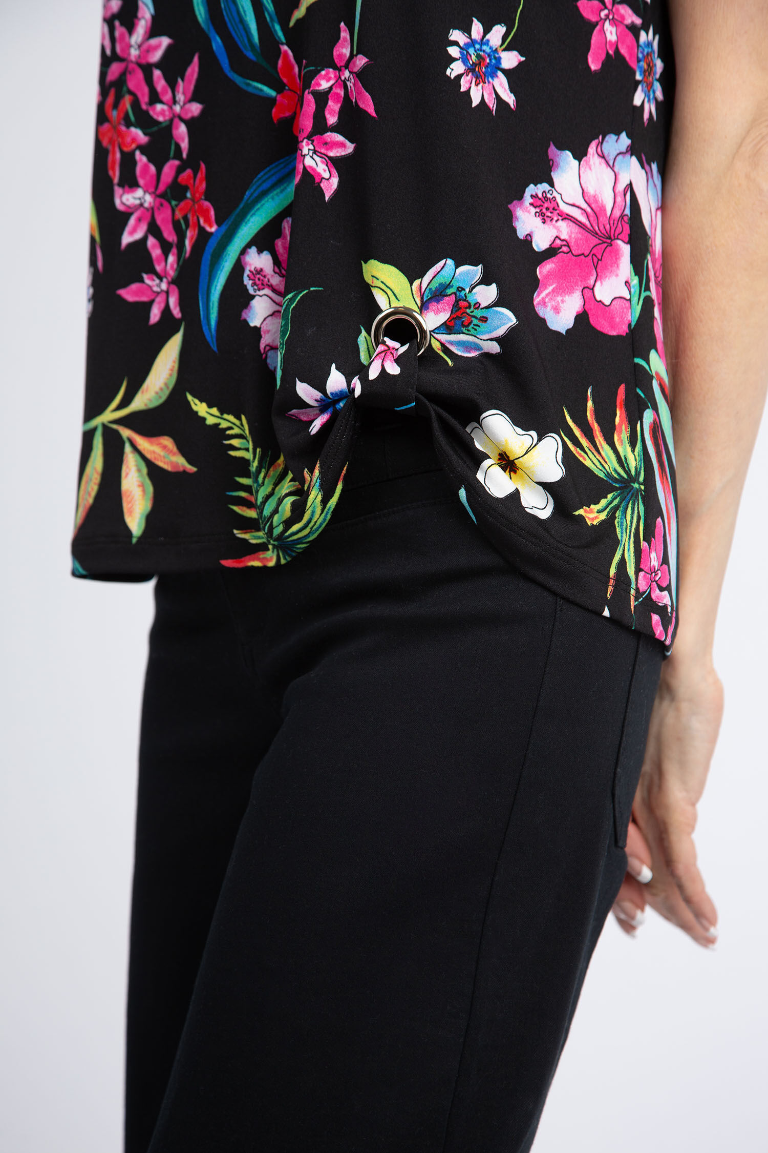 Short Sleeve Floral Top Image 5