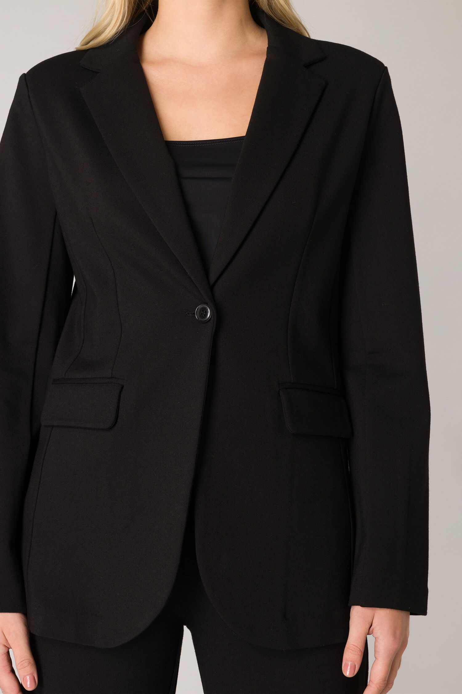 Single Button Blazer Image 4
