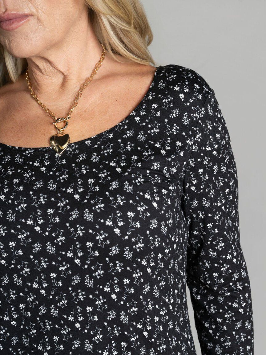 3/4 Sleeve Shark Bite Hem Top