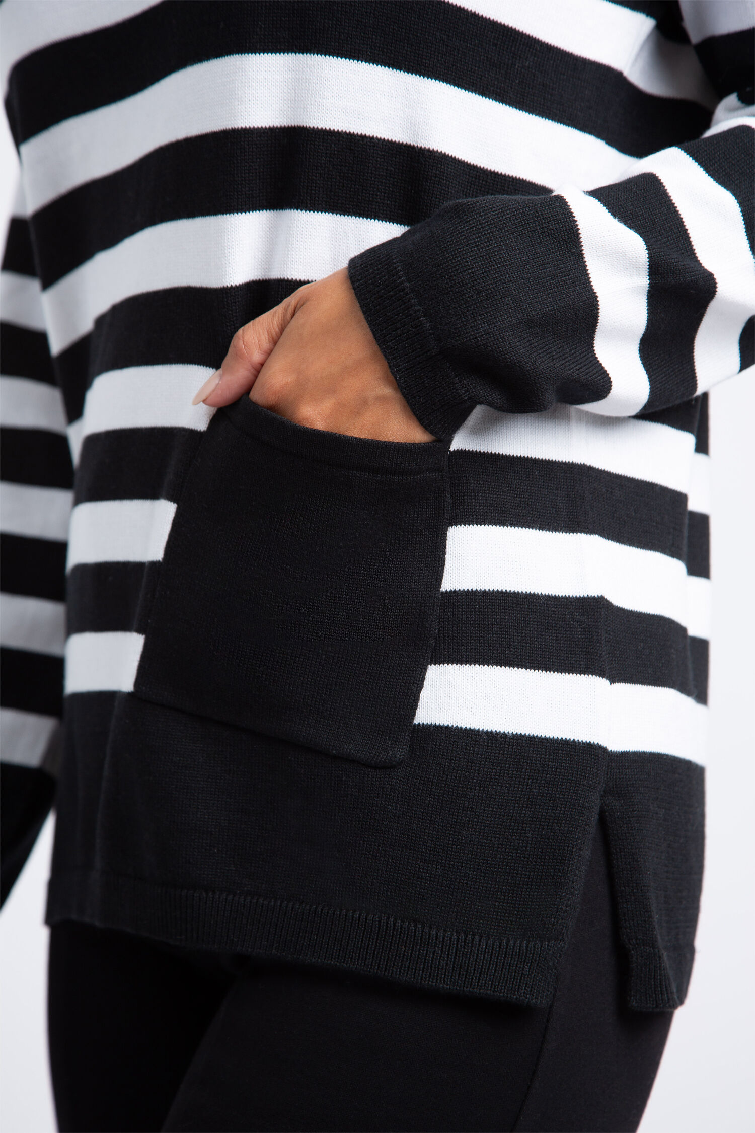 Crewneck Striped Sweater w/ Pocket Image 4
