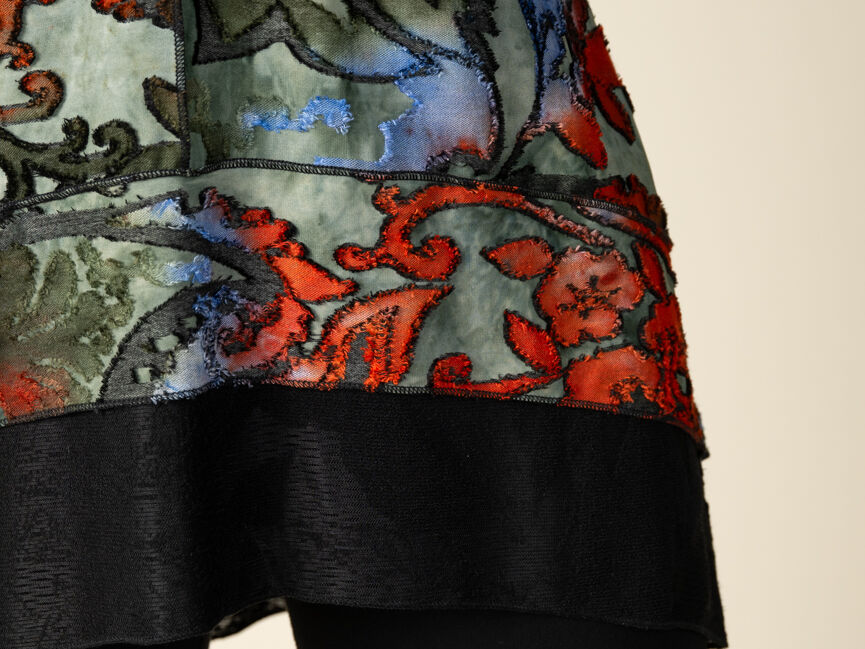 Long Sleeve V Neck High Low Floral Top Image 4