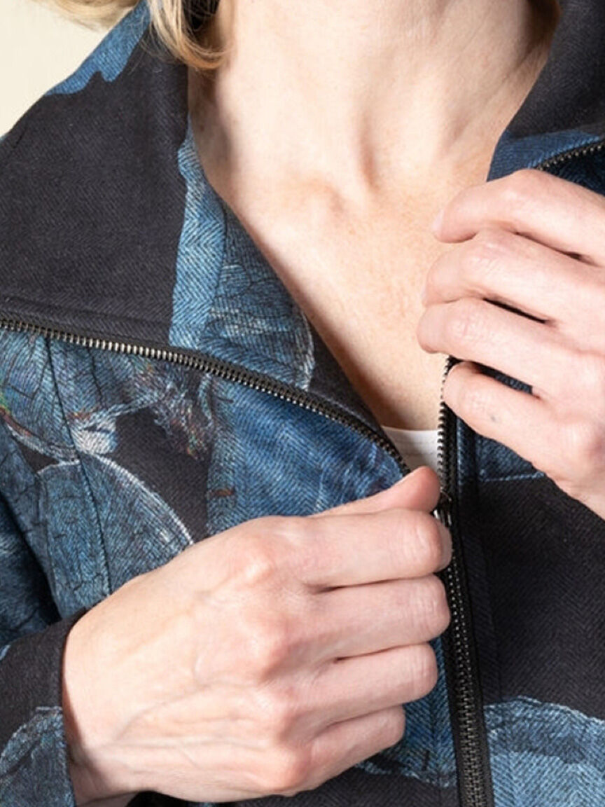 Long Sleeve Zip-Up Printed Jacket