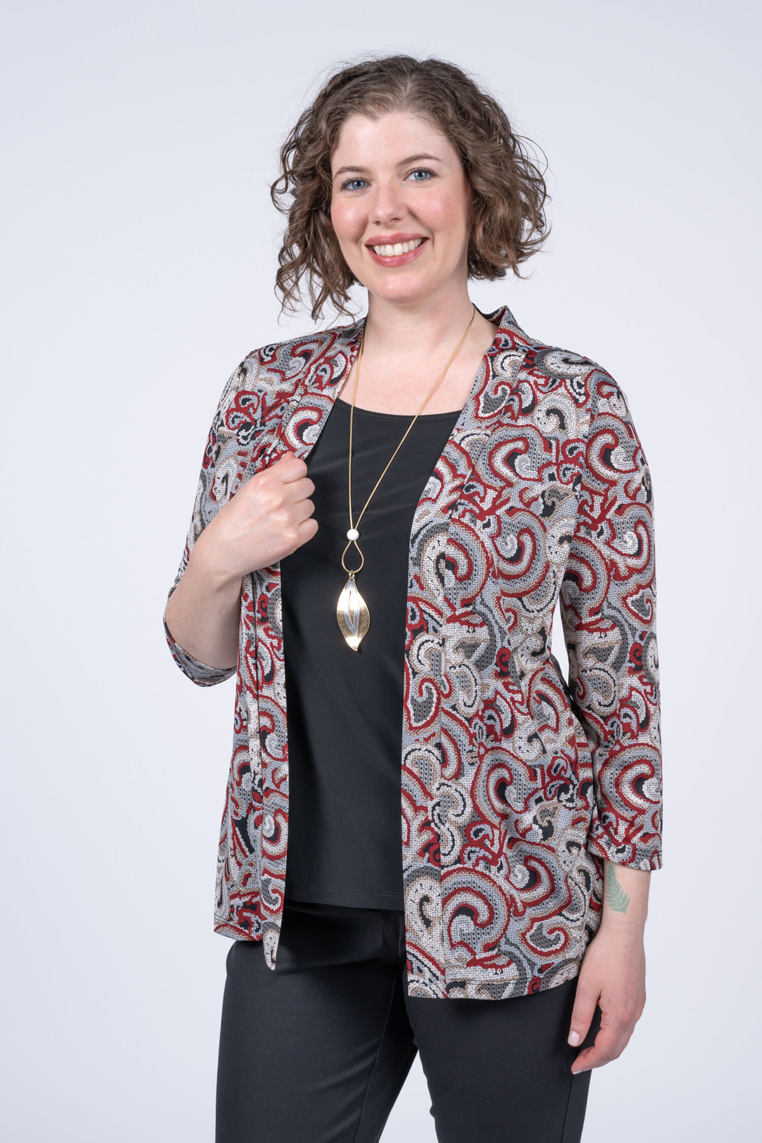 &frac34; Sleeve Fooler Top Image 1