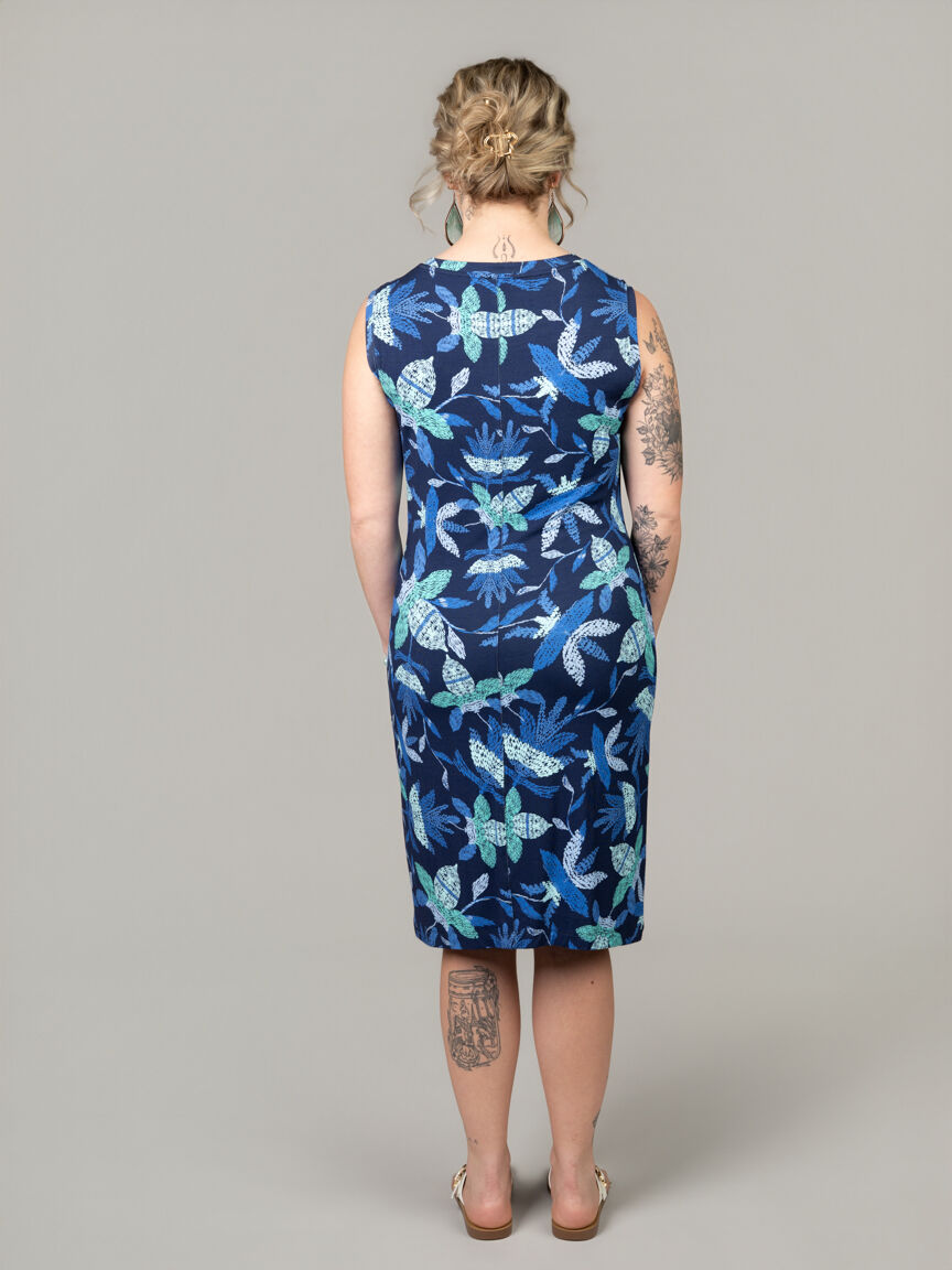 Sleeveless Knee-Length Dress with Knot Detail Image 5