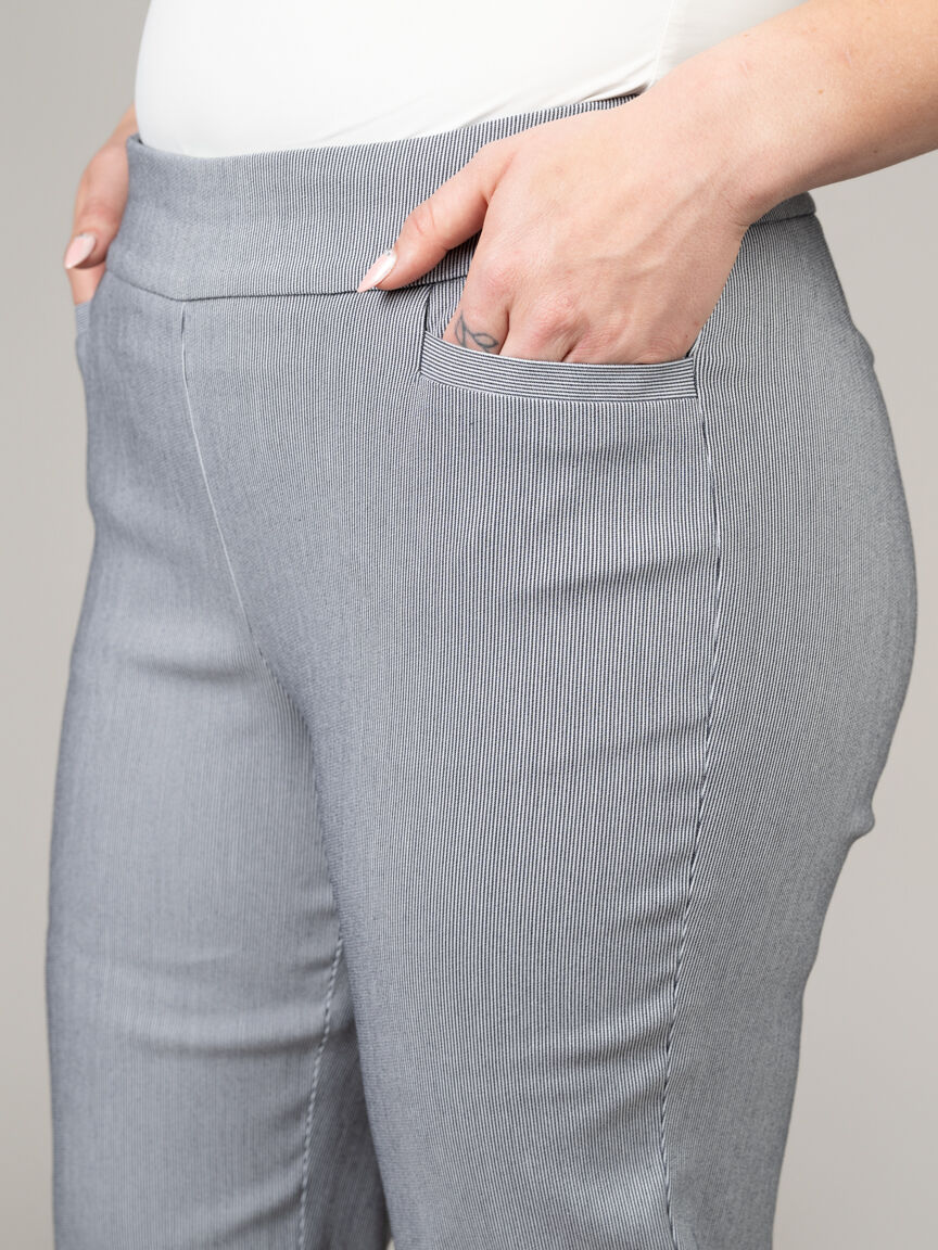 Elastic Waist Capri Pants
