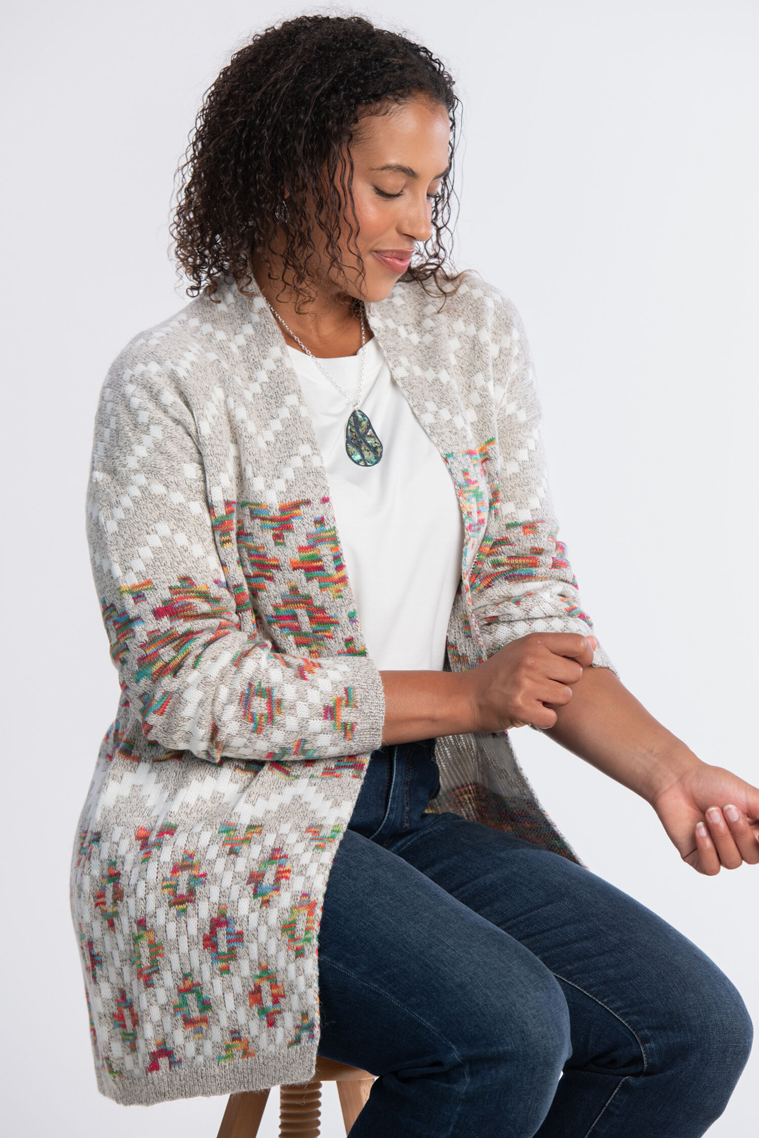 Multicolored Diamond knit Cardigan Image 3
