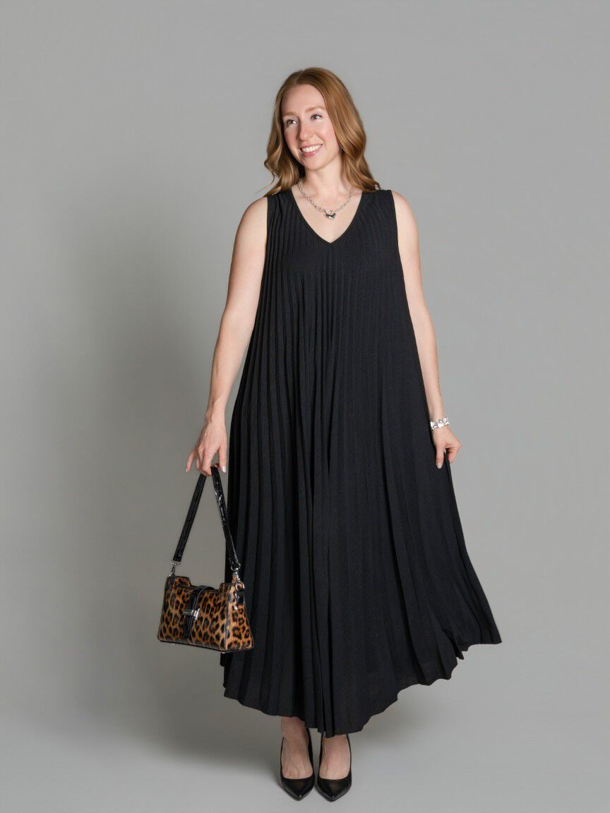 Sleeveless Pleated Maxi Dress