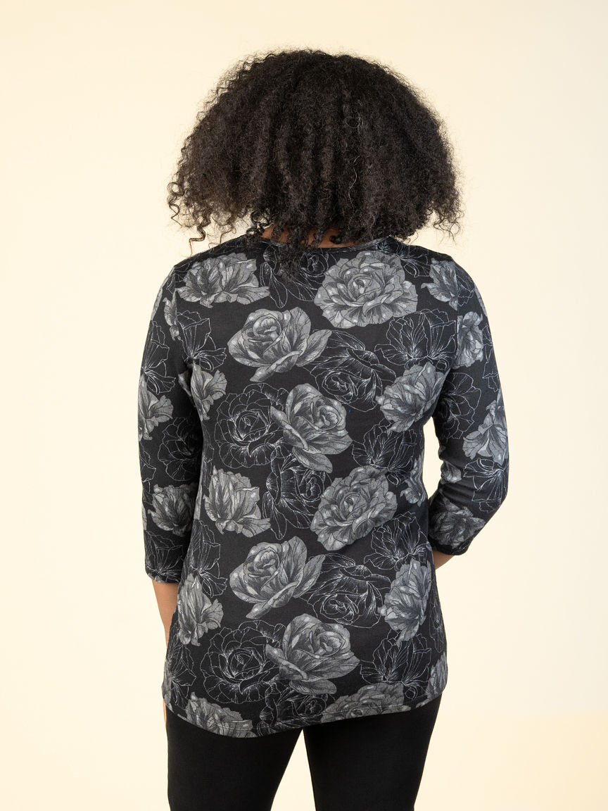 3/4 Sleeve V-Neck Top Image 1