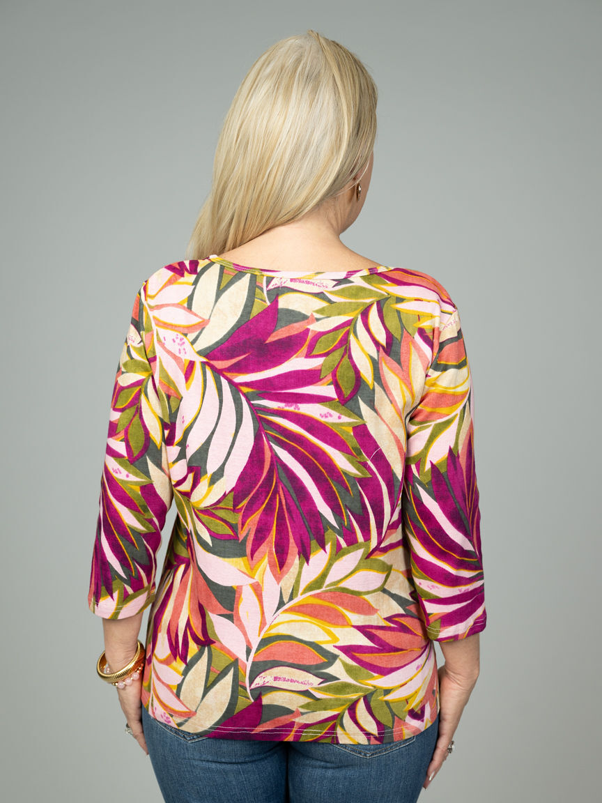 Crew Neck Floral 3/4 Sleeve Top