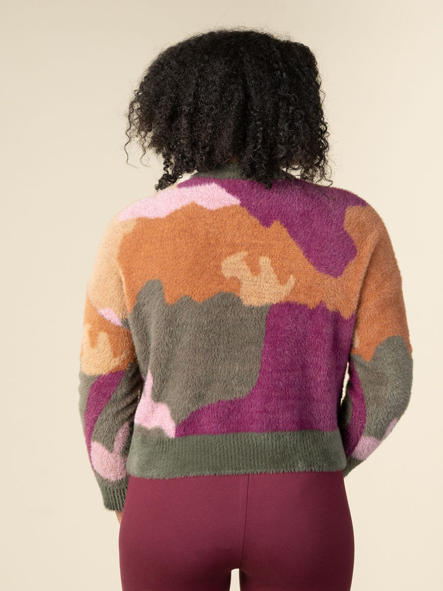 Fuzzy Intarsia Crew Neck Sweater Image 4