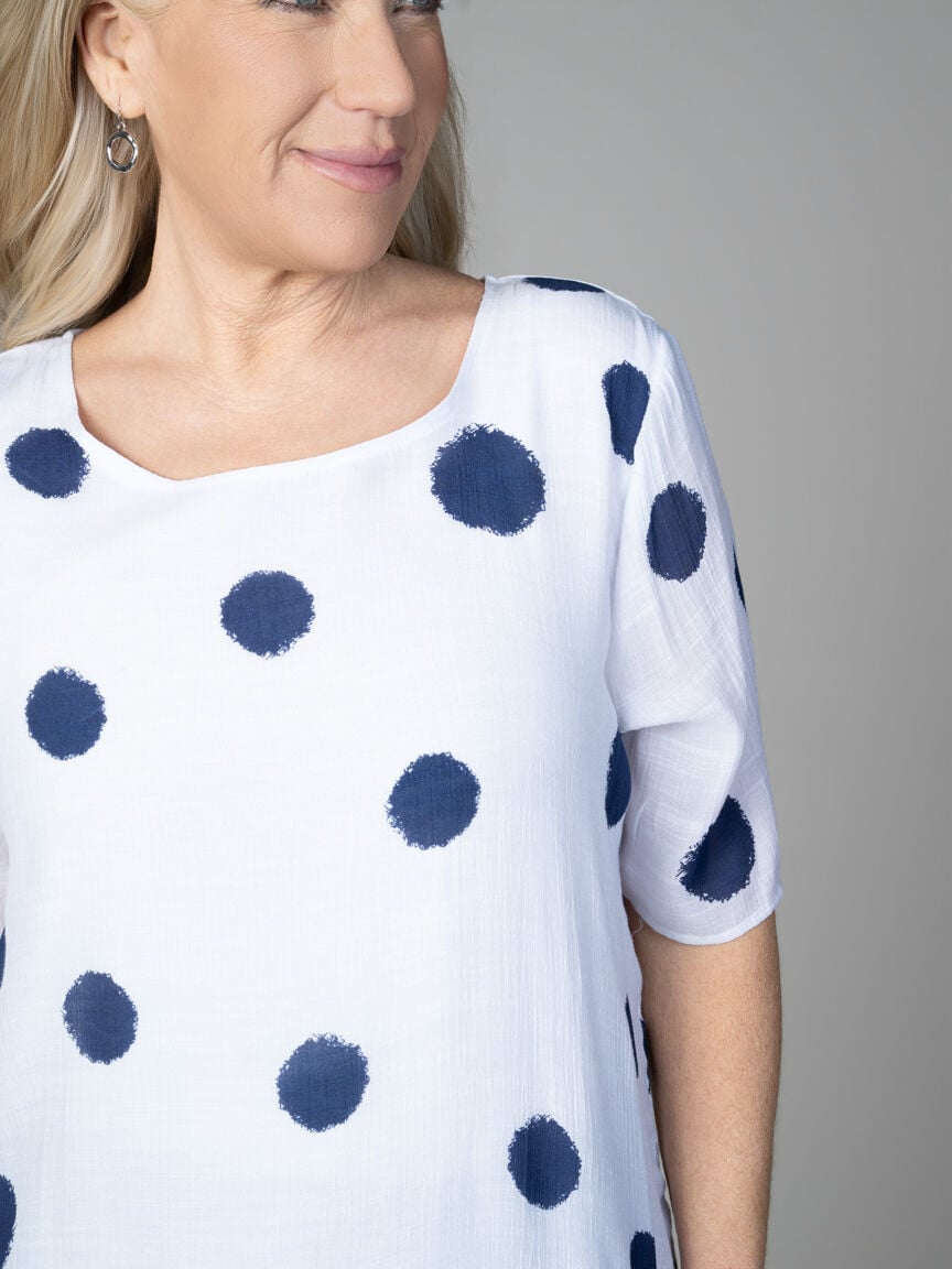 Short Sleeve Circle Print Top