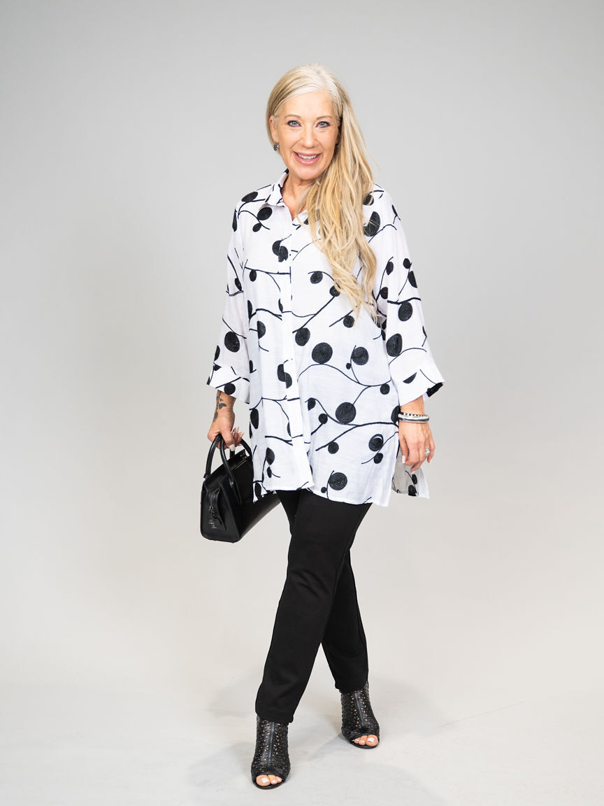 3/4 Sleeve Embroidered Blouse