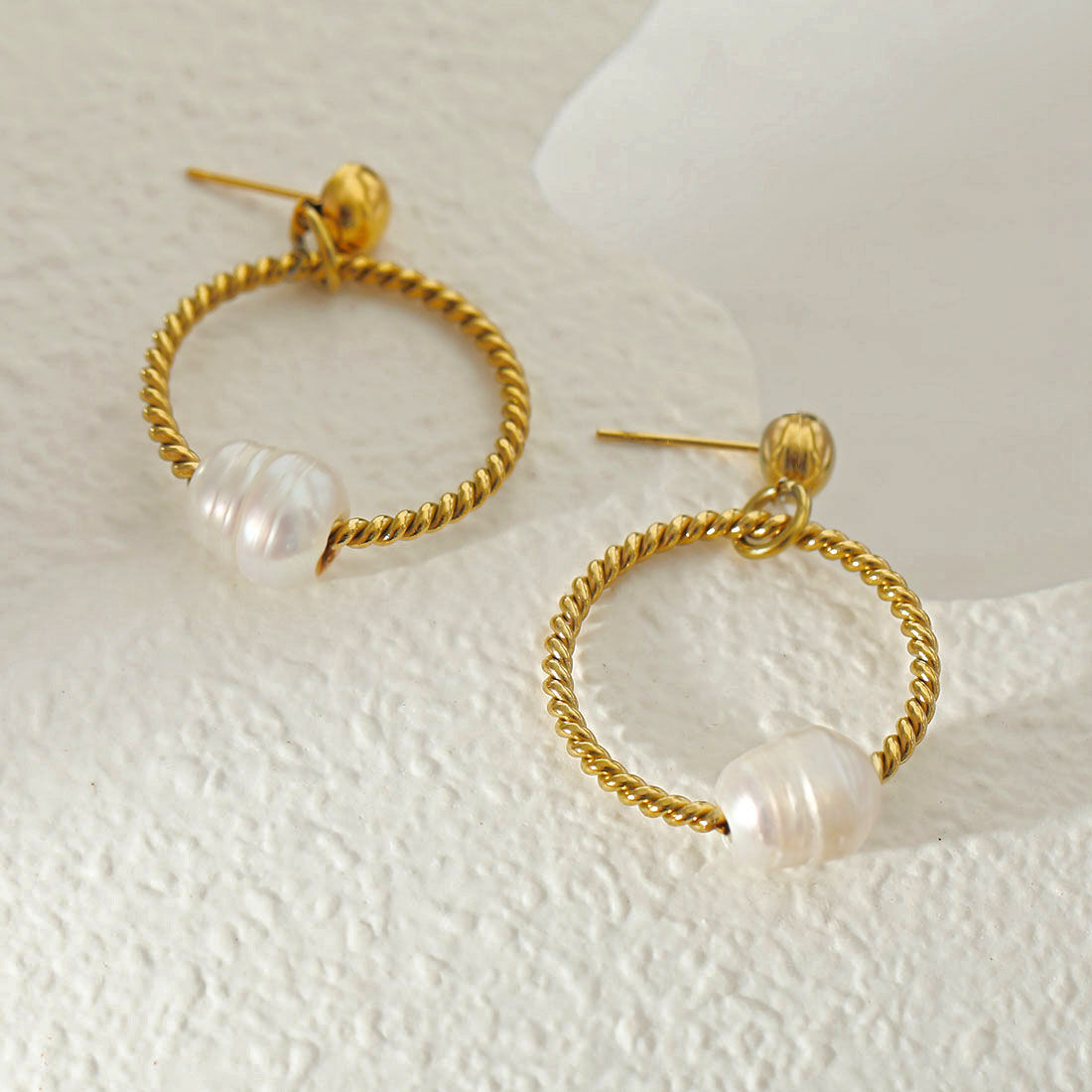 HAILEY Natural Freshwater Pearl Earrings Image 4