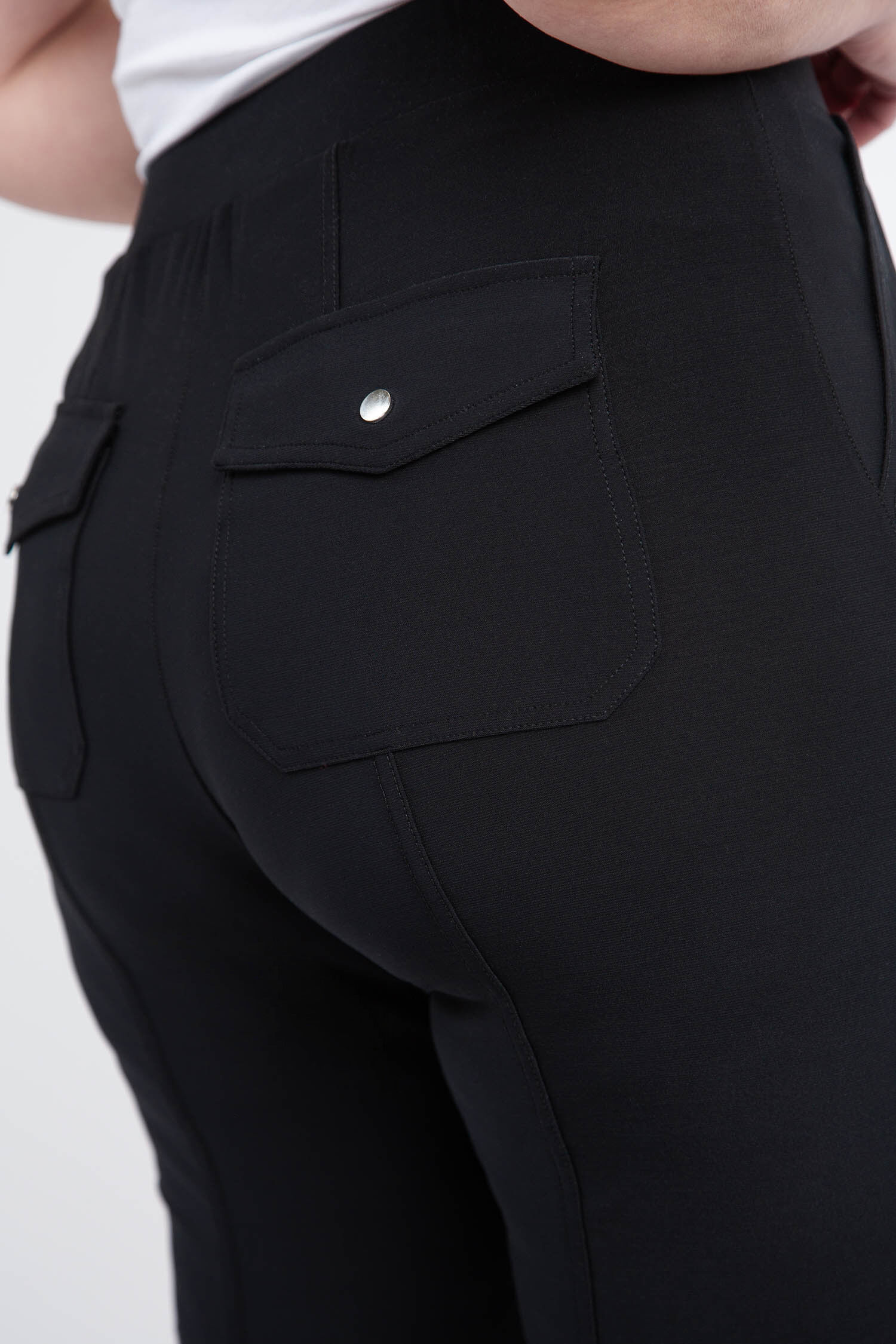 Embroidered Leg Cargo Capri Image 4