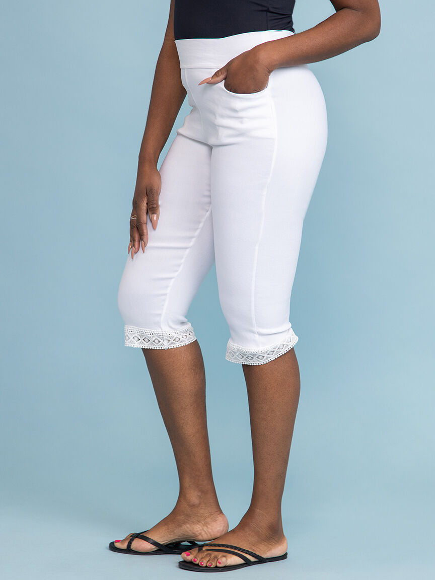 Lace Trimmed Pull on Capri  Image 3