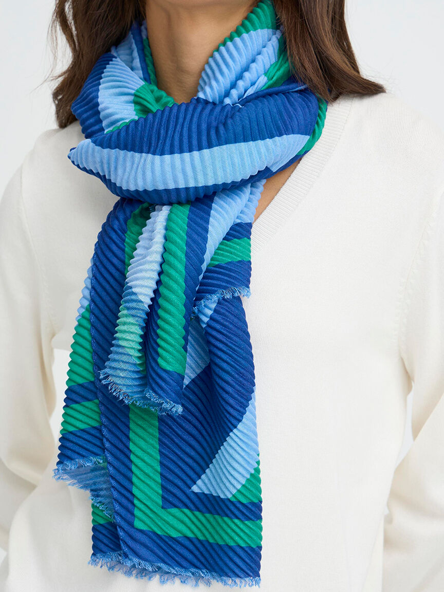 Lightweight Pleat Scarf