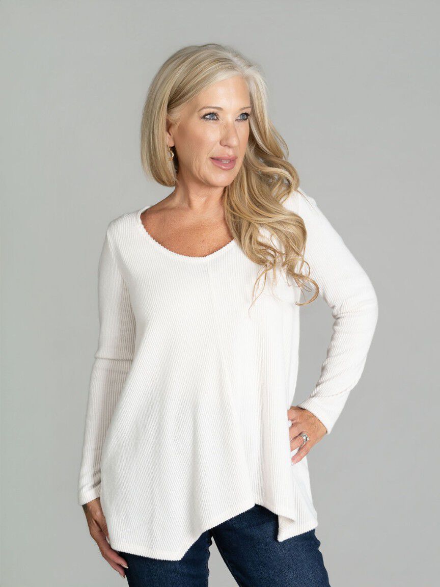 3/4 Sleeve Asymmetrical Hem Top Image 2