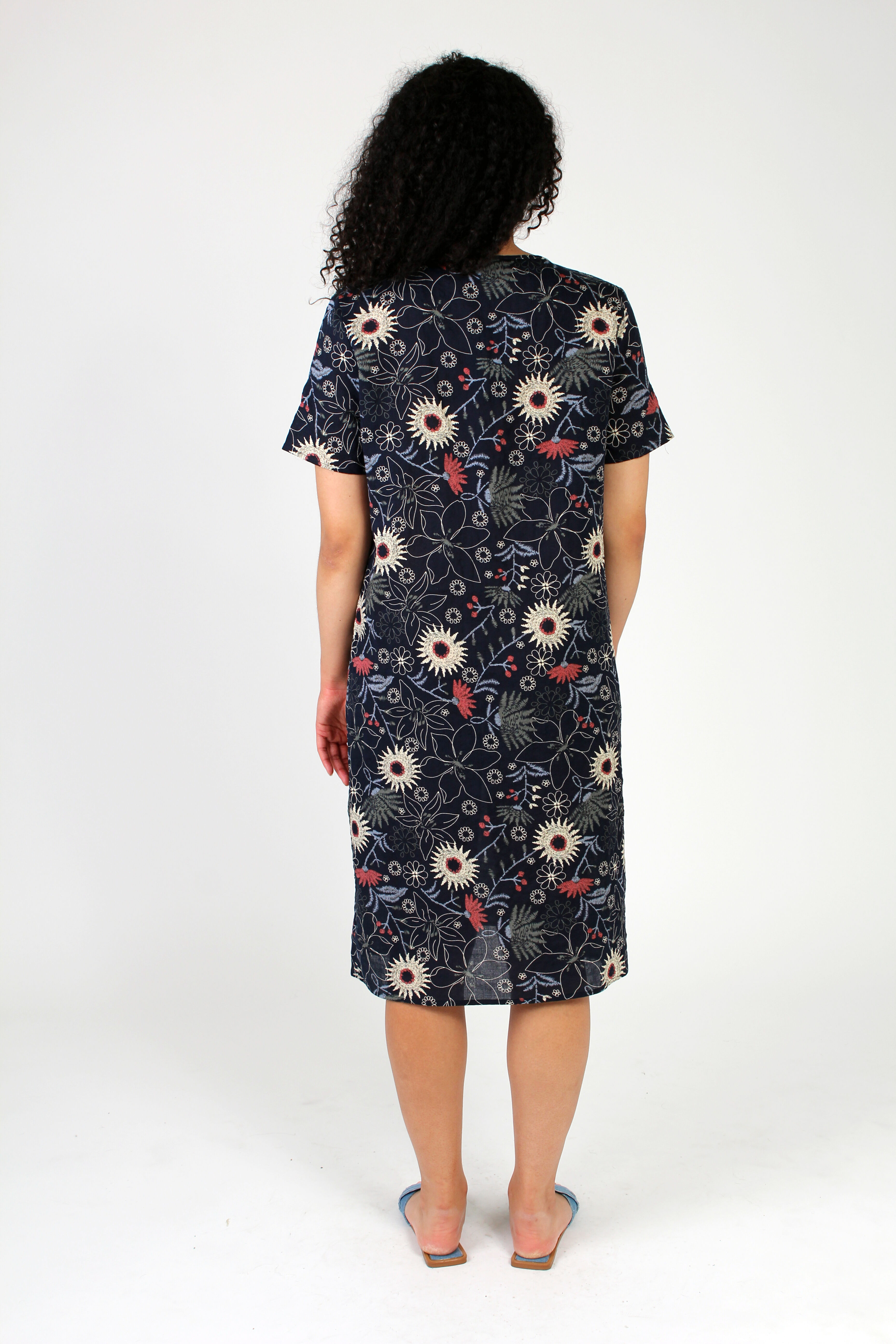 Short Sleeve Floral Midi Dress Image 3