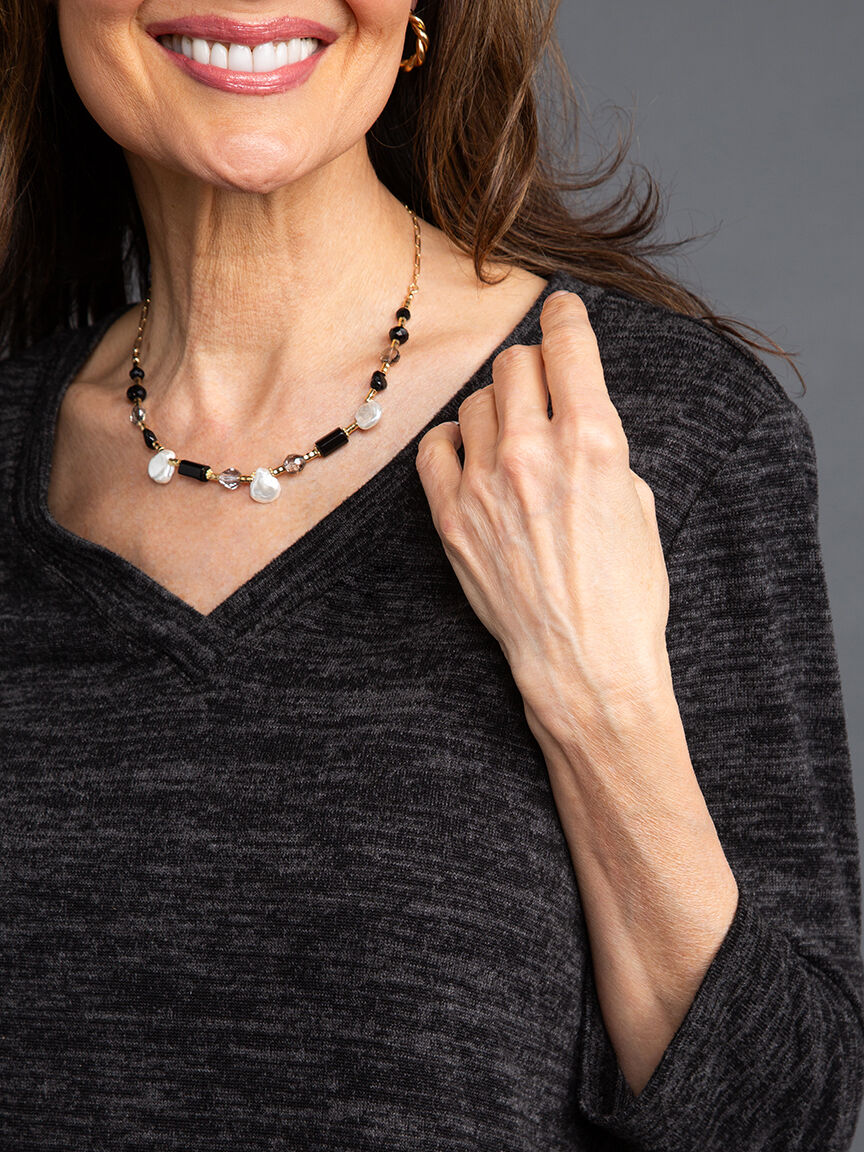 &frac34; Sleeve Top w/ Asymmetrical Hem Image 5