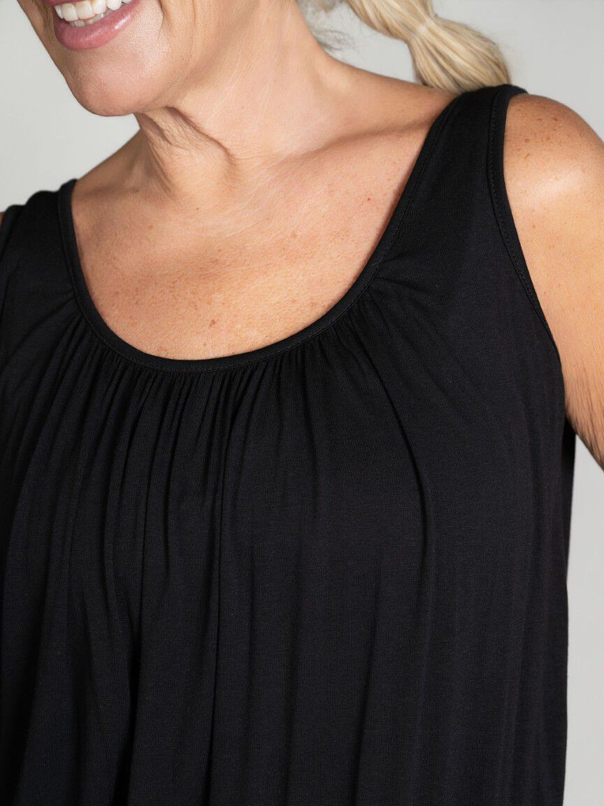 Elastic Hem Sleeveless Top