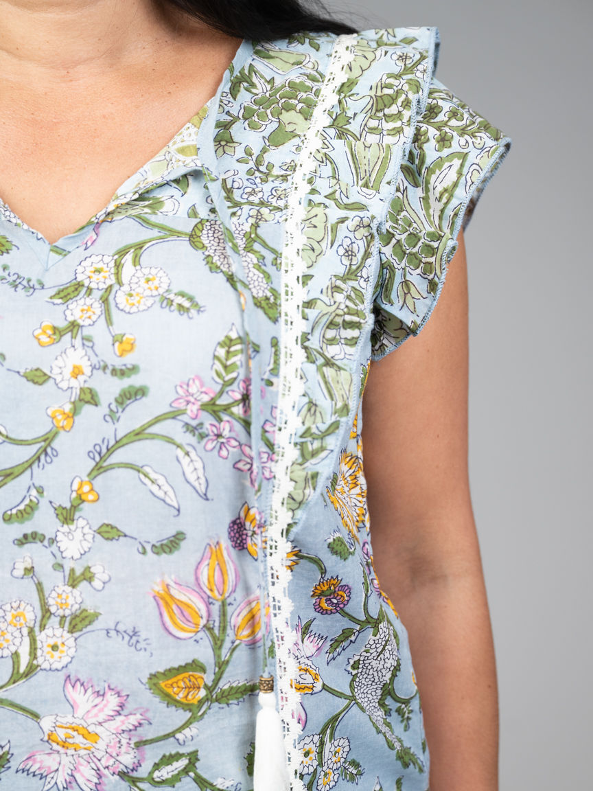 Sleeveless Mixed Print Blouse