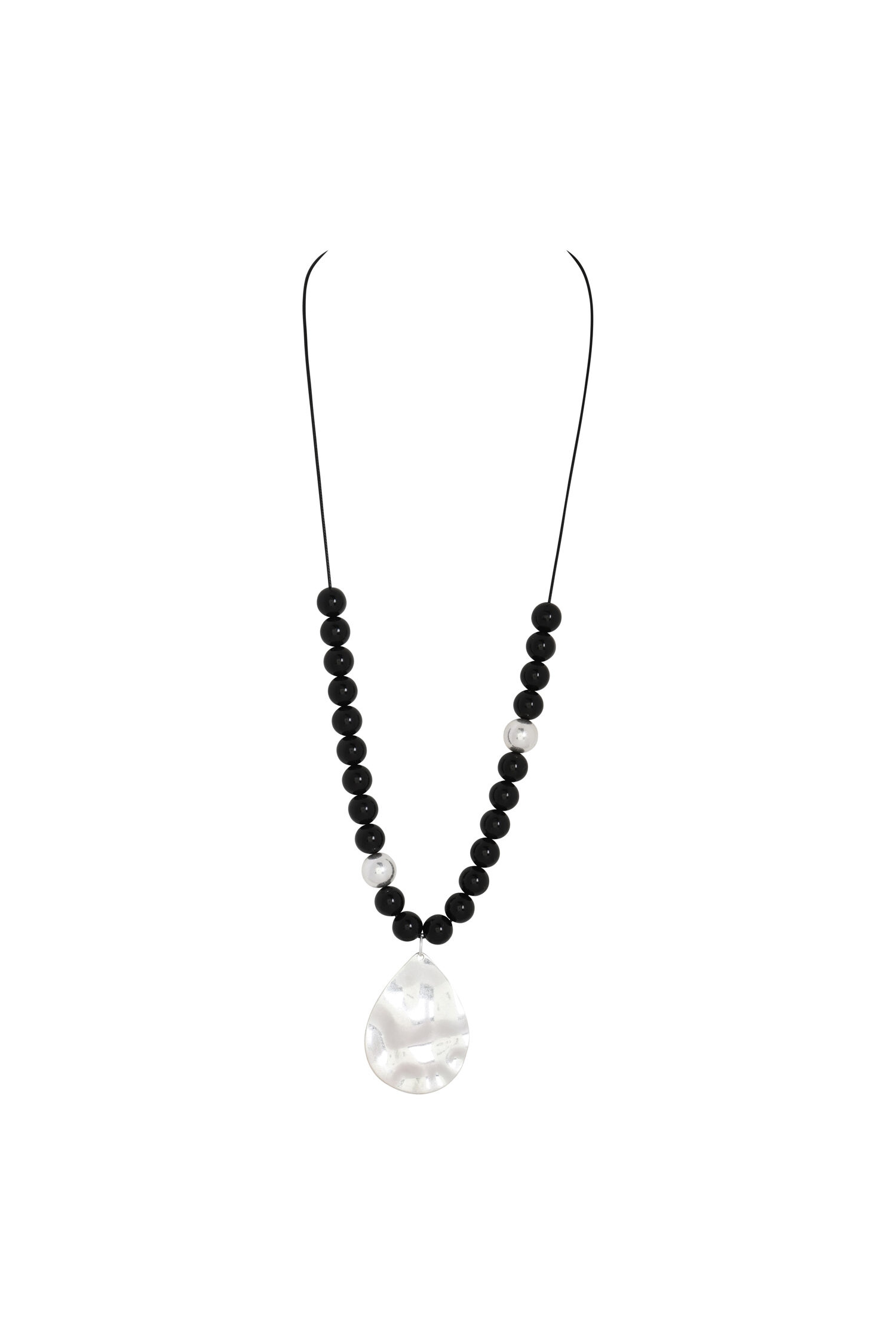 Hammered Pendant Necklace Image 2