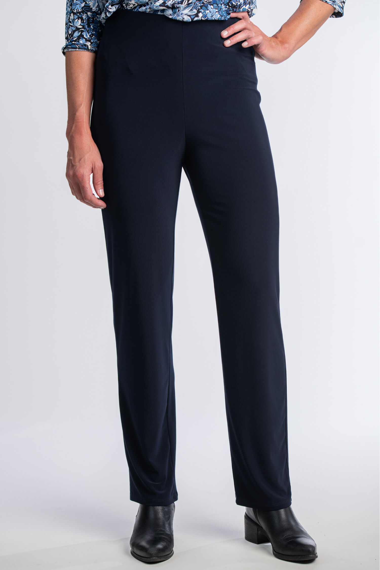 Pull-On Pant 30&rdquo;  Image 1