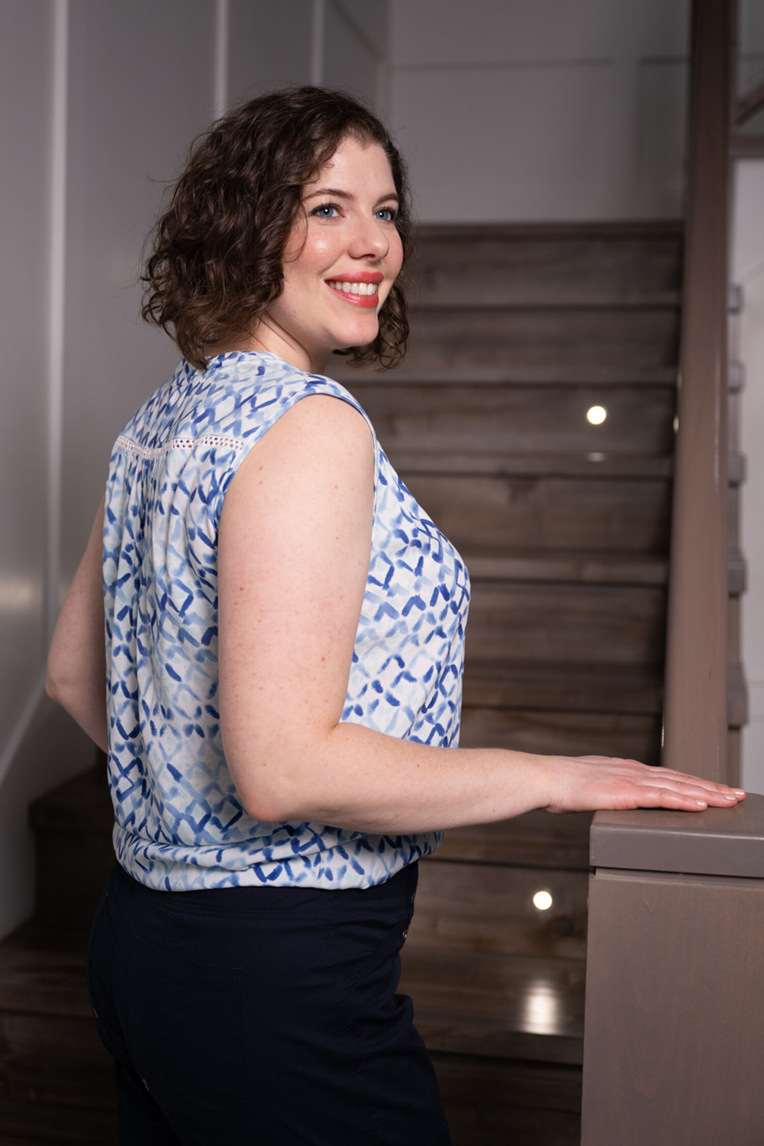 Sleeveless V-Neck Eyelet Blouse Image 2