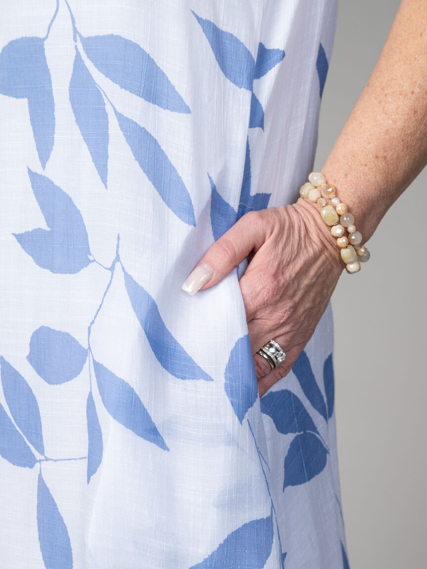 Sleeveless Leaf Print Midi Dress