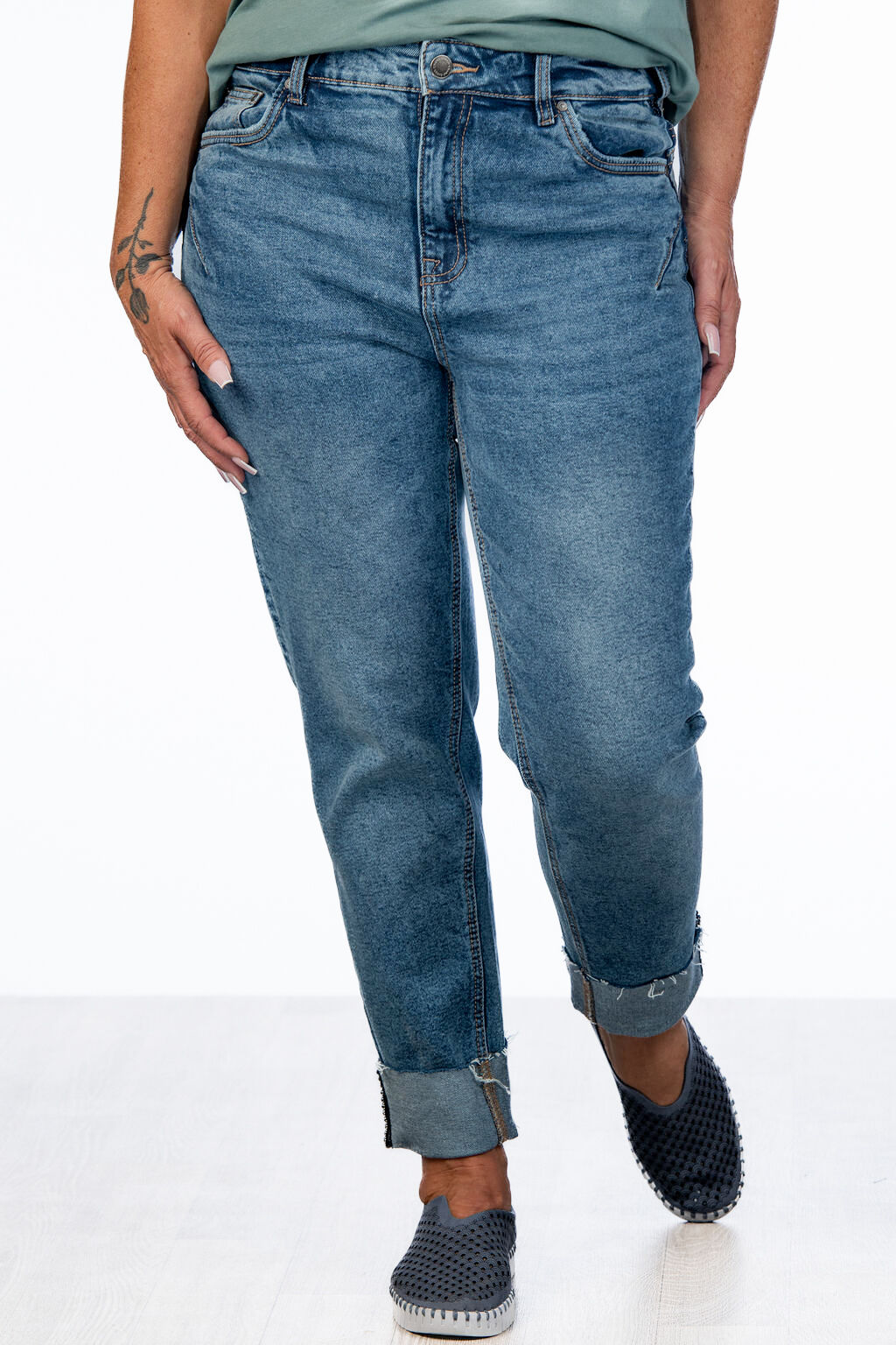 Five-Pocket Cuffed Rhinestones Mom Jeans Image 1