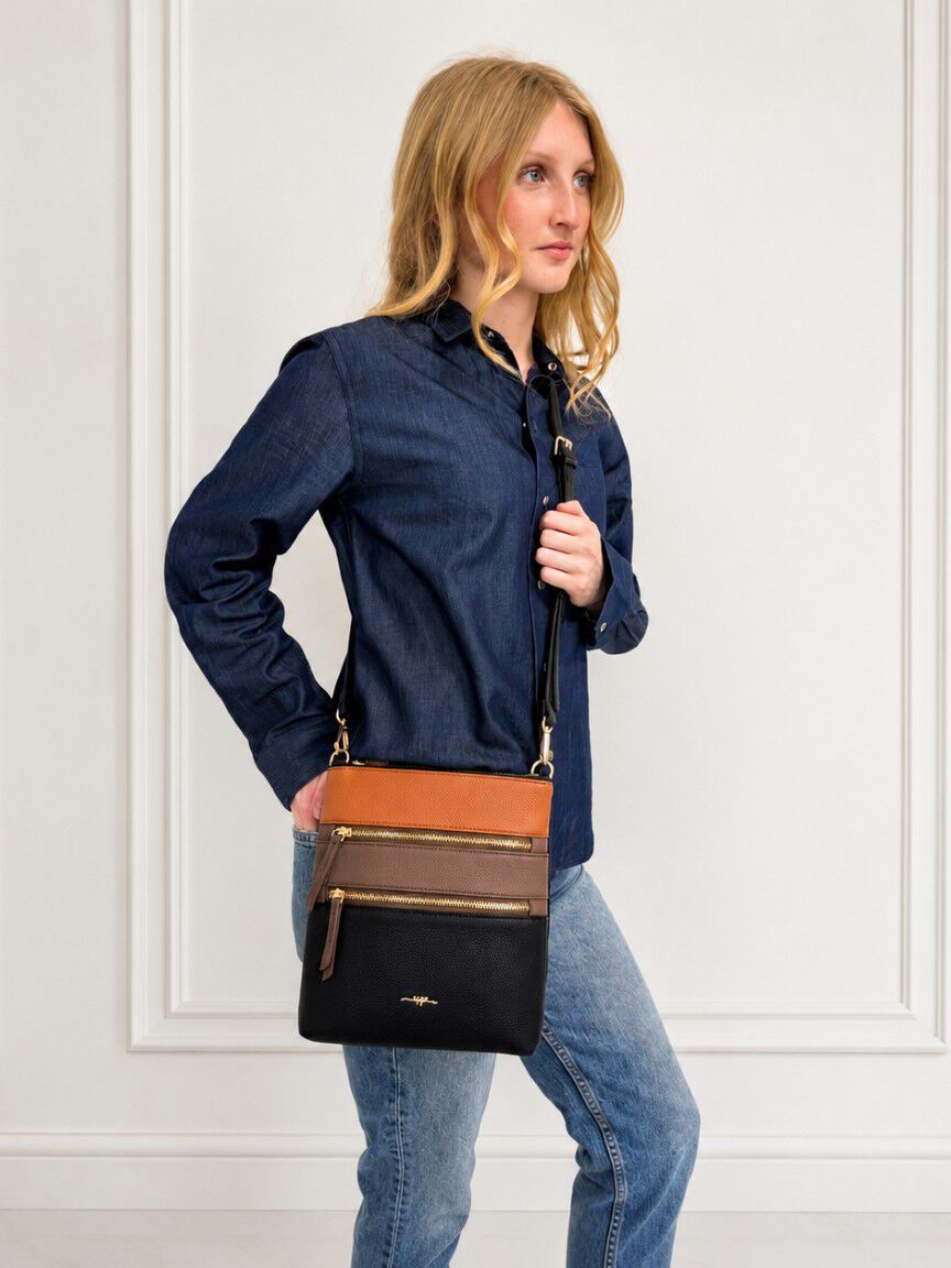Cora Small Wallet Image 2