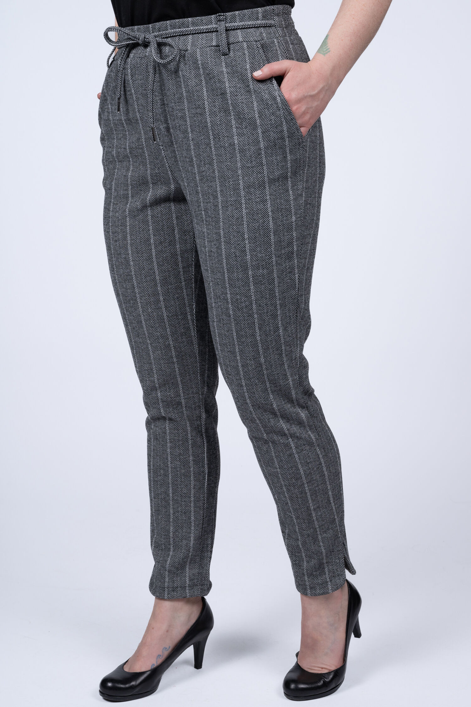 Waist-Tie Ankle Pant  Image 2