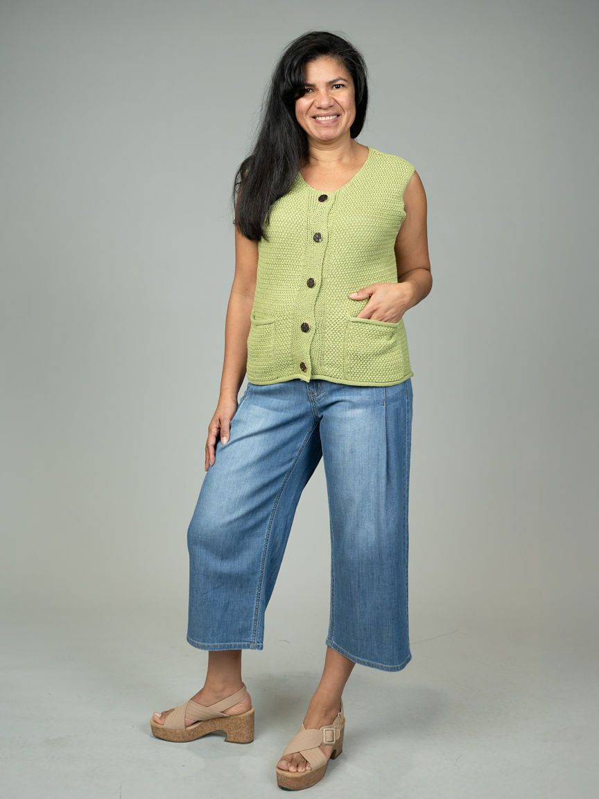 Vest Sweater With Pockets Image 4